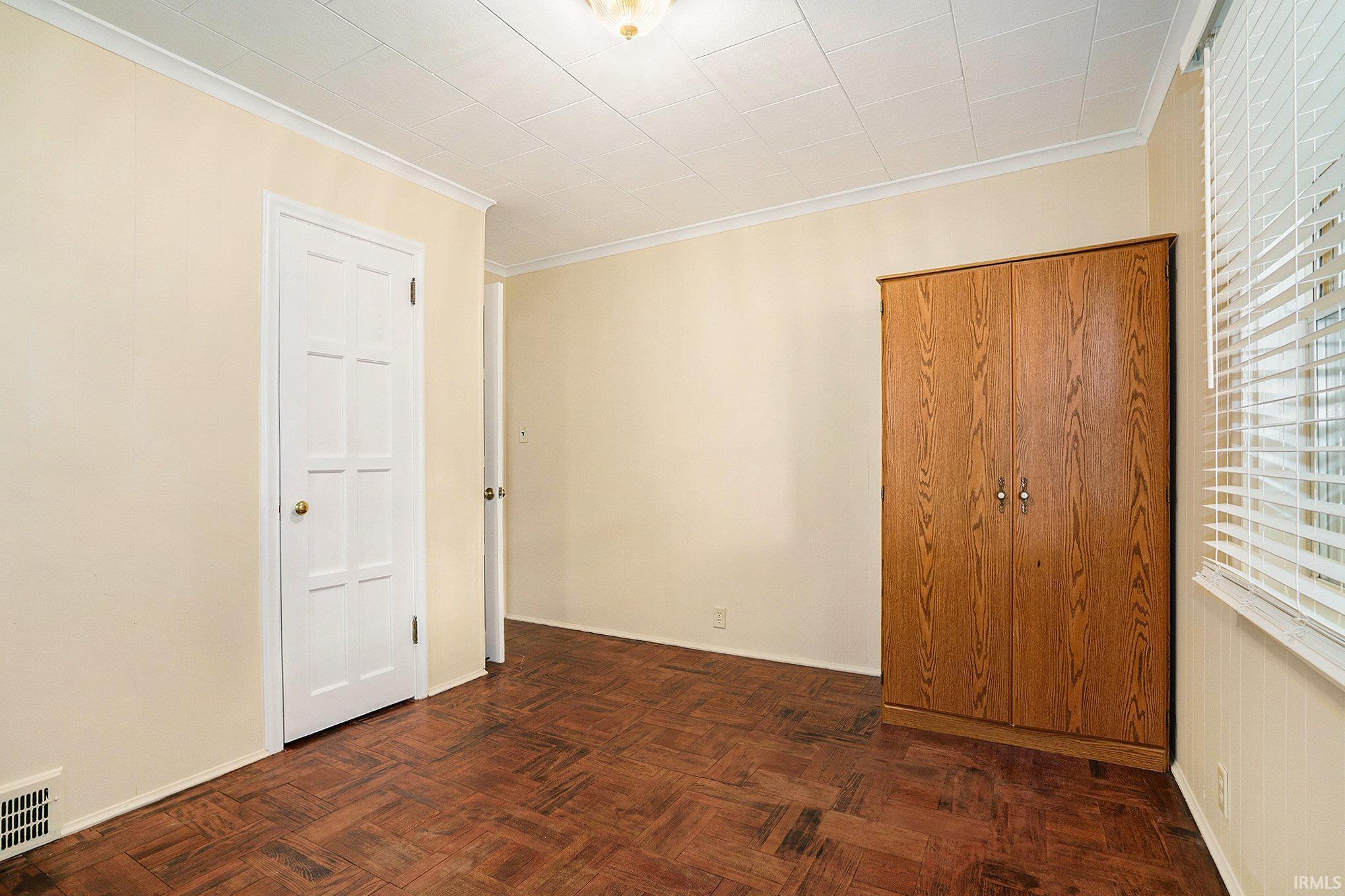 1826 E Donald Street