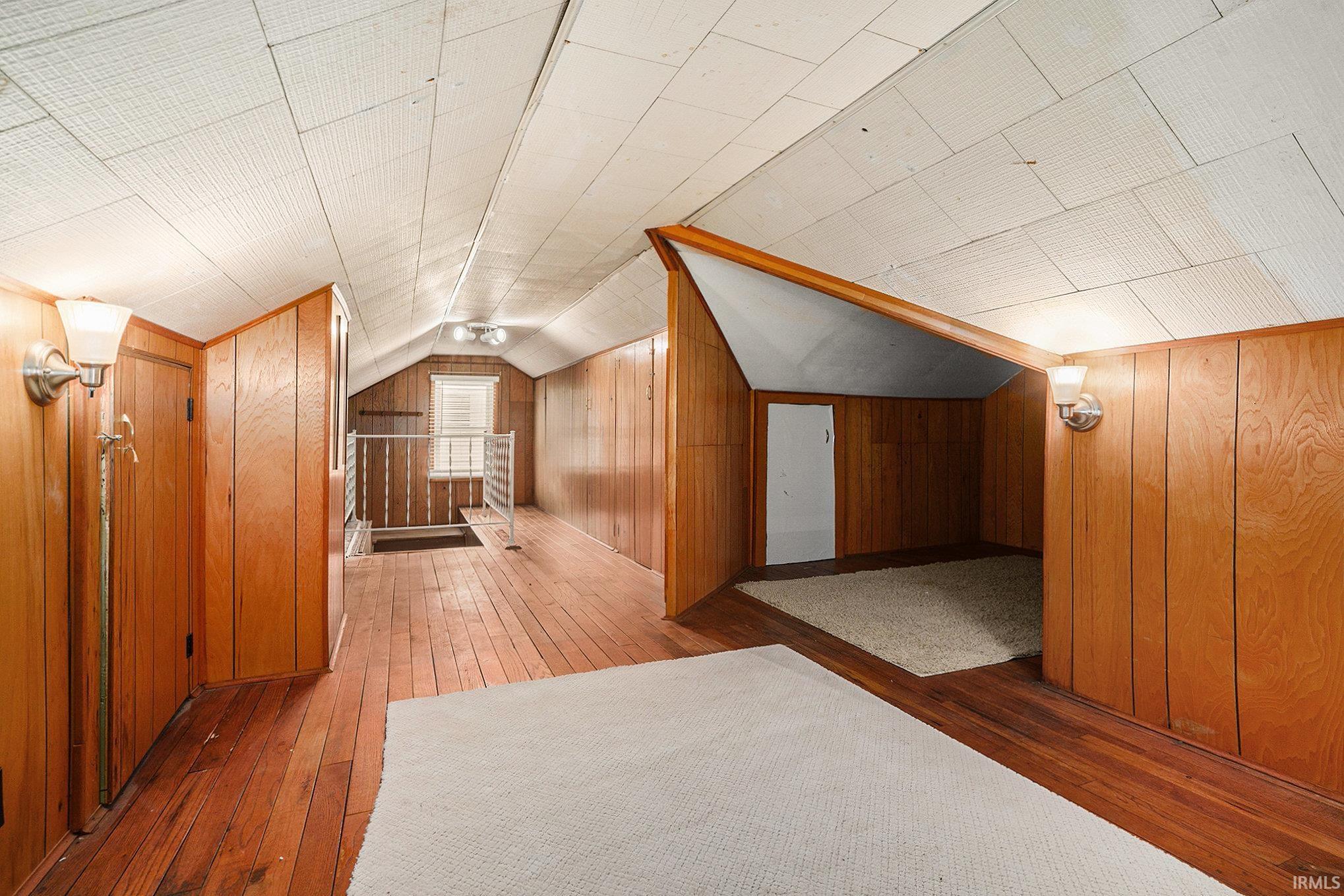 1826 E Donald Street