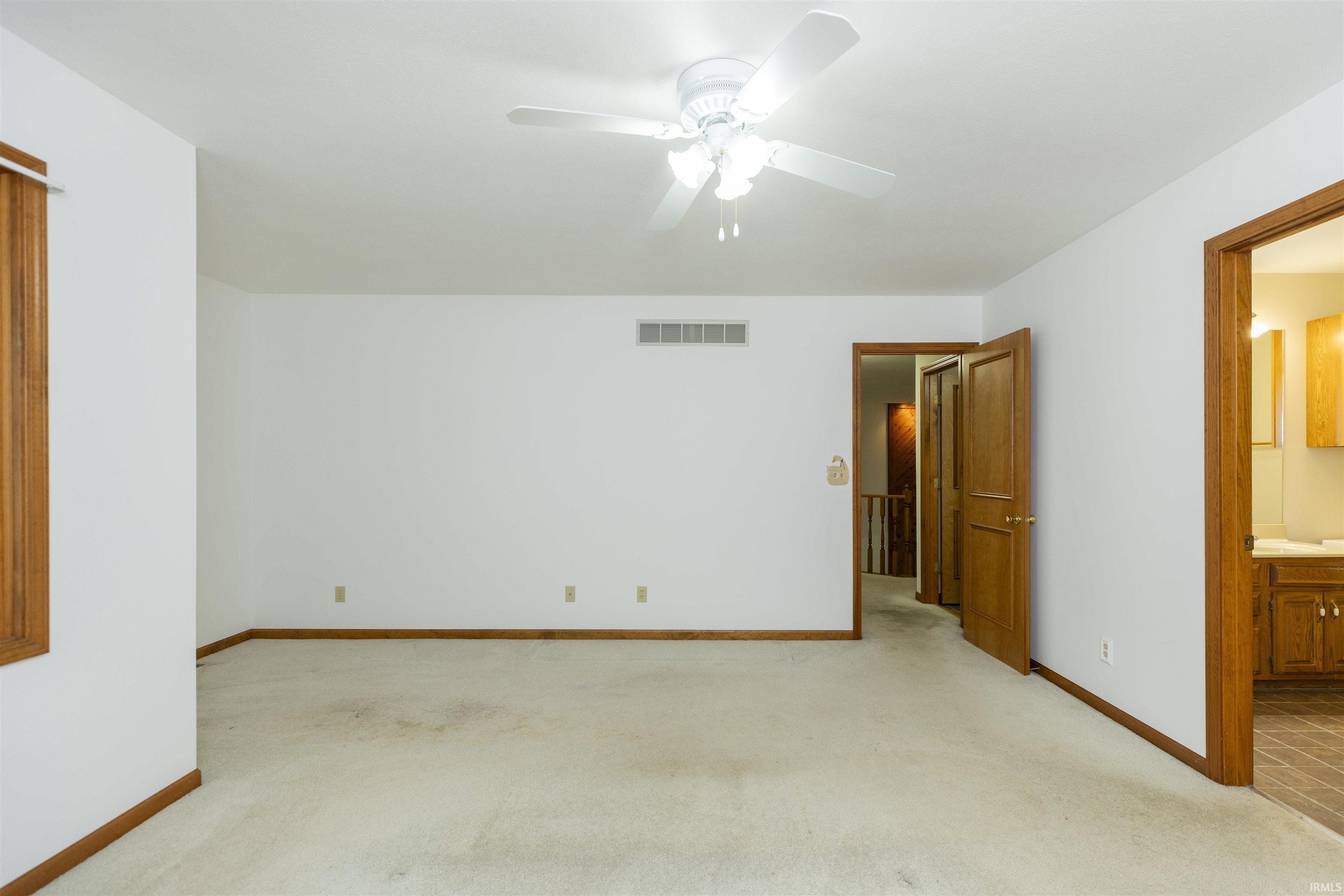 51305 Oak Lined Drive