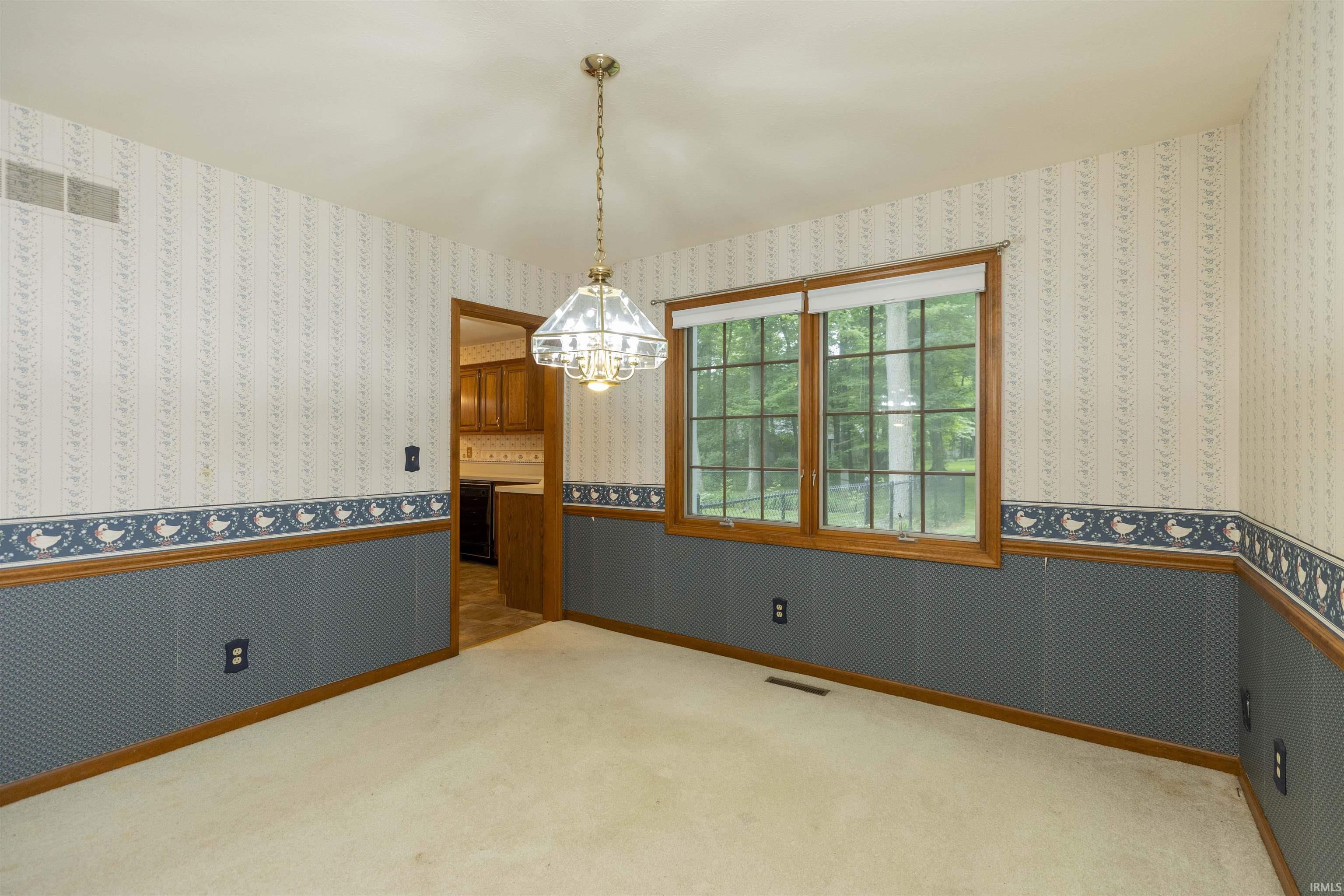 51305 Oak Lined Drive