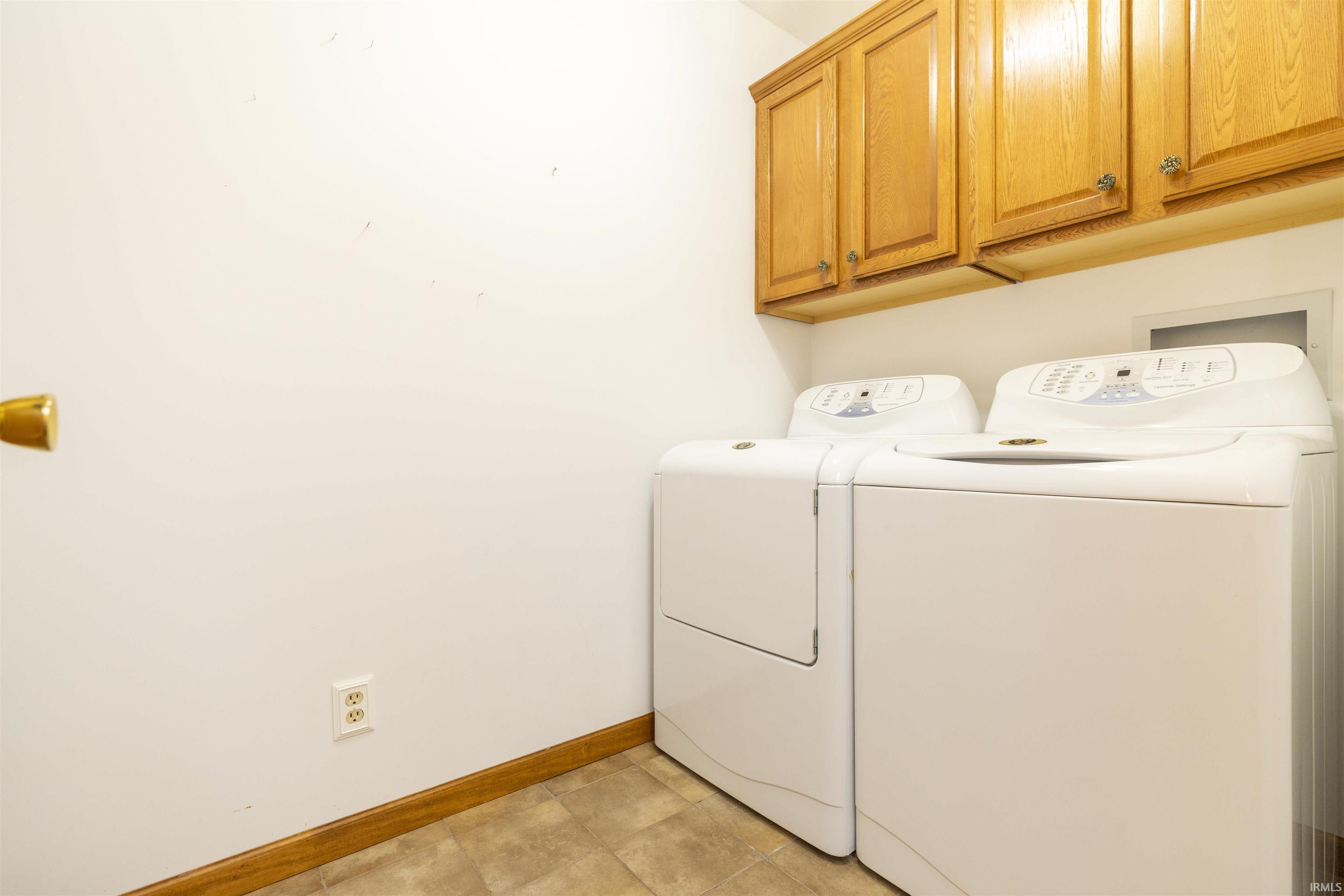 51305 Oak Lined Drive