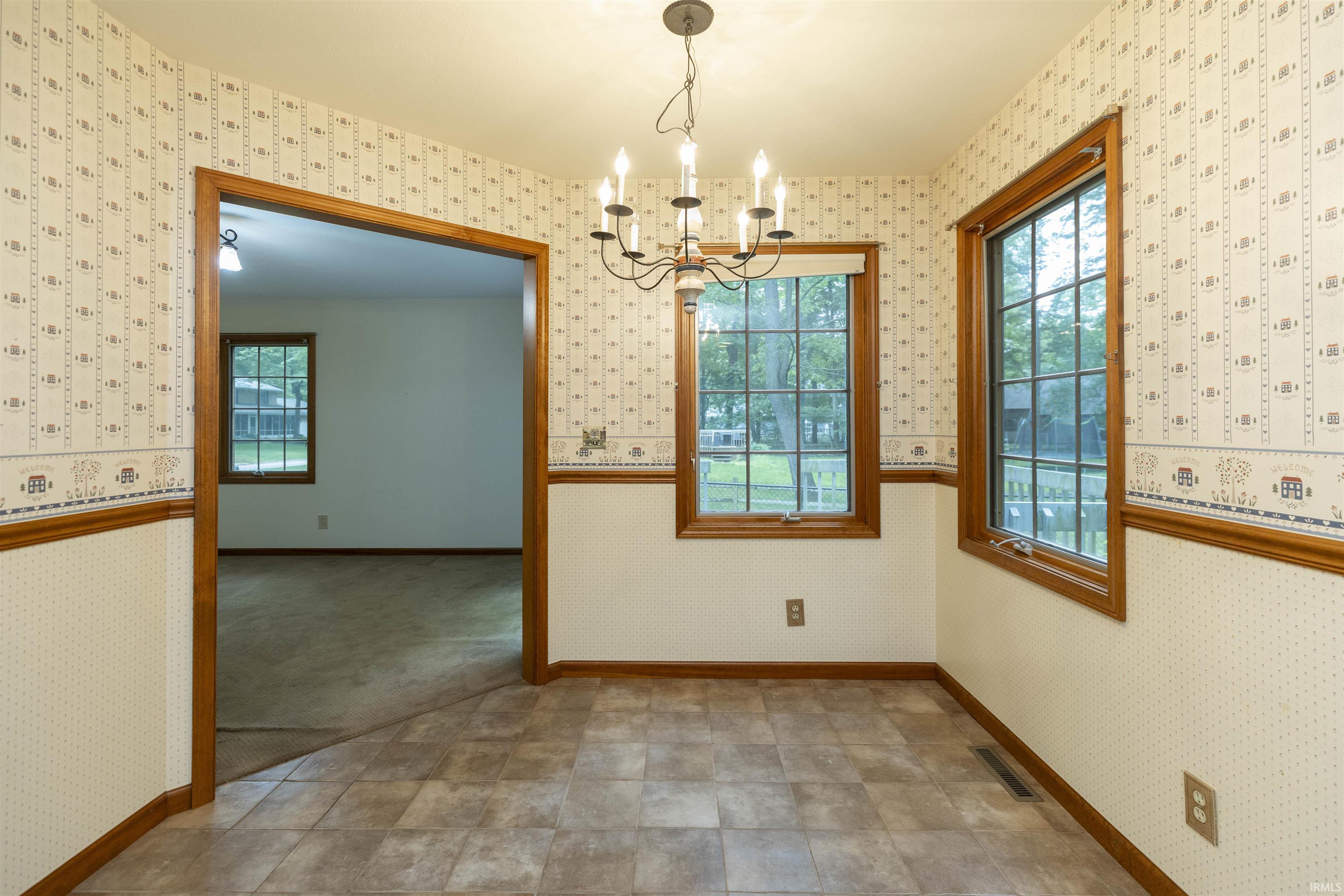 51305 Oak Lined Drive