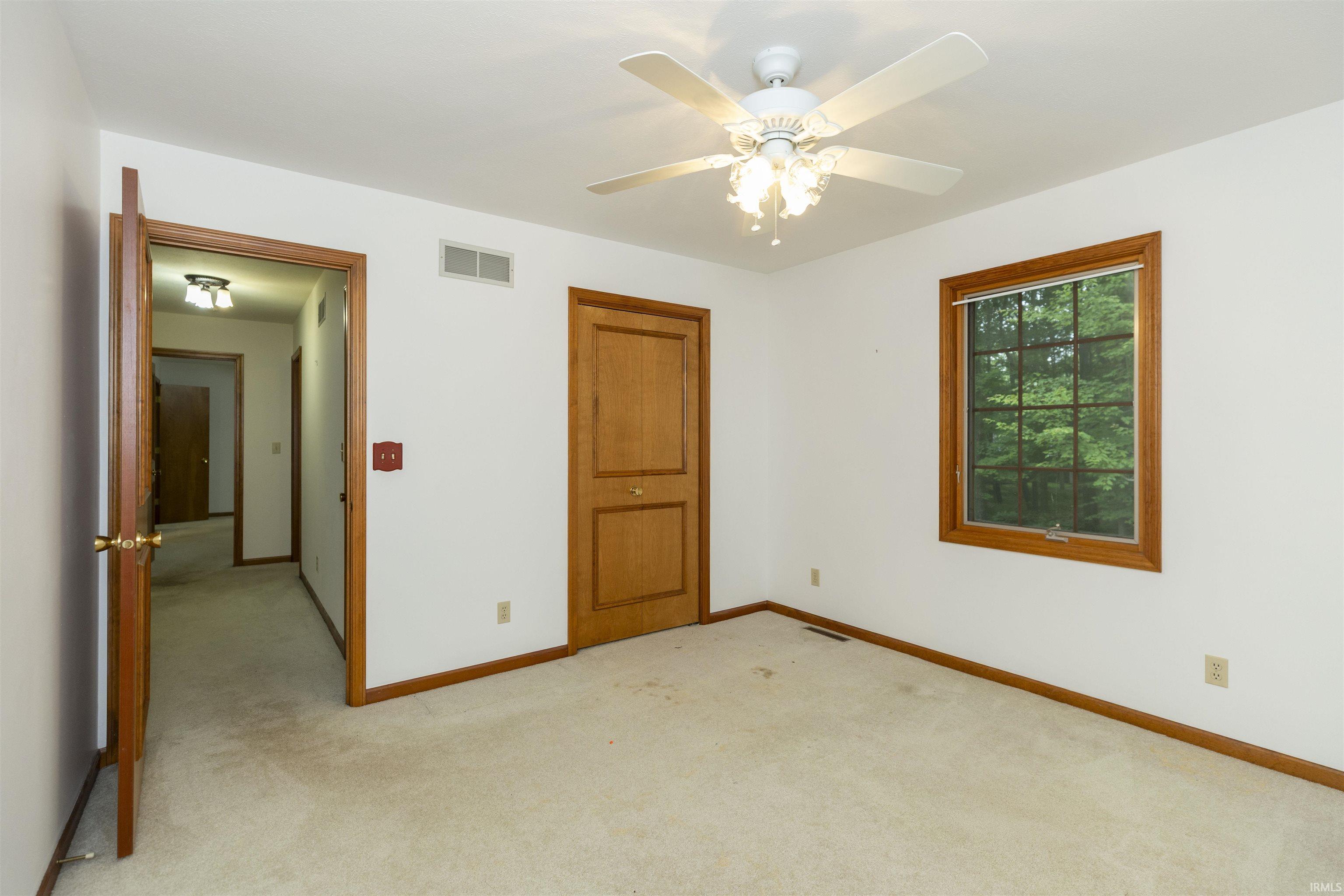 51305 Oak Lined Drive