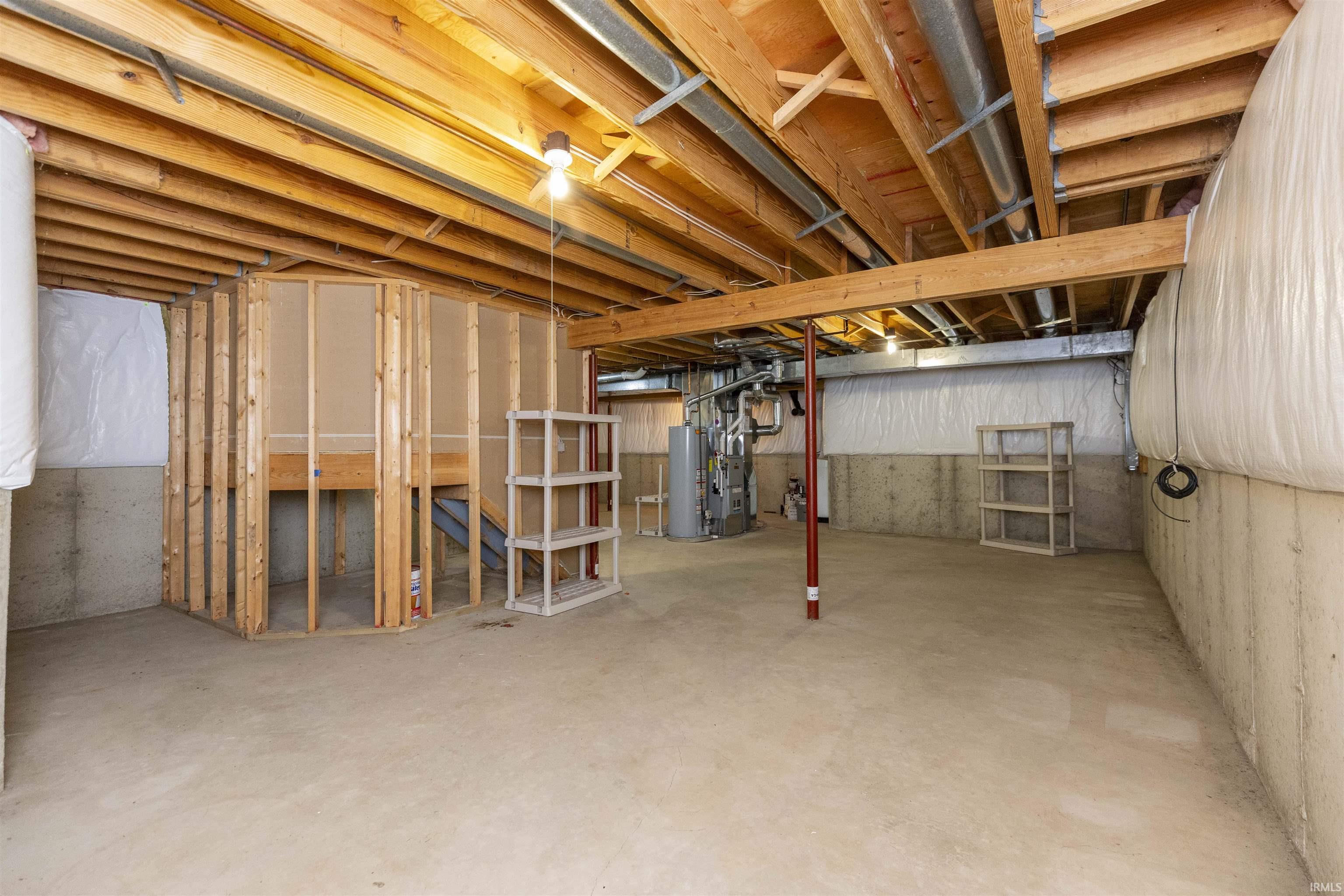 51305 Oak Lined Drive