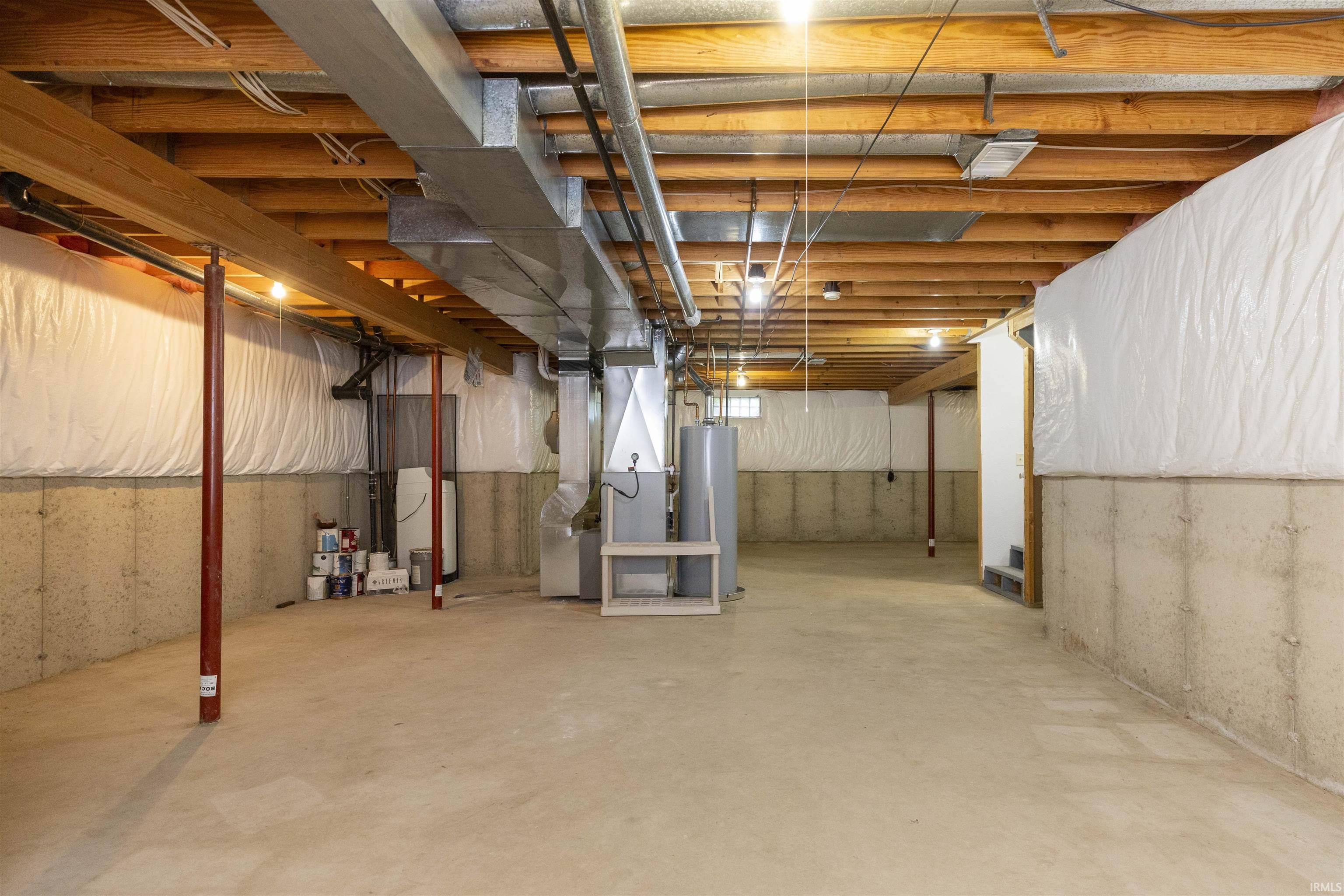 51305 Oak Lined Drive