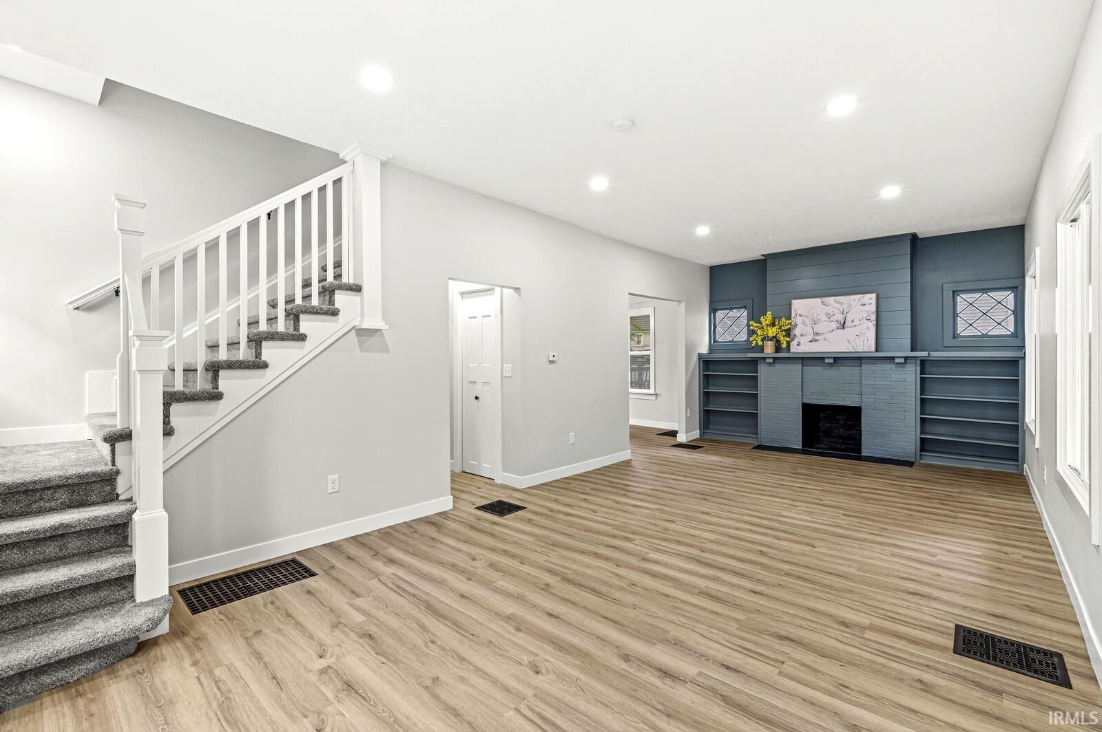 209 Marquette Avenue