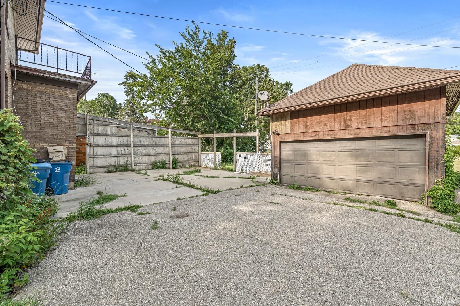 824 N Michigan Street