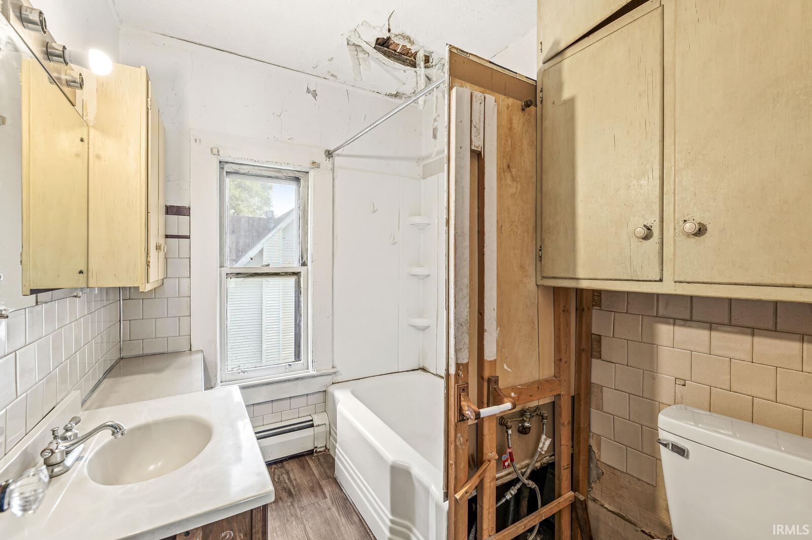 824 N Michigan Street