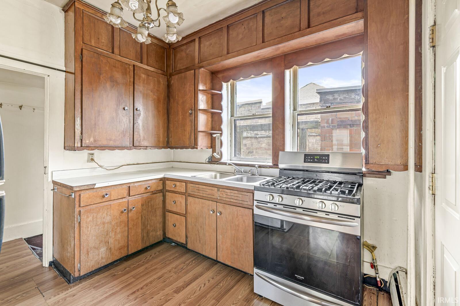 824 N Michigan Street