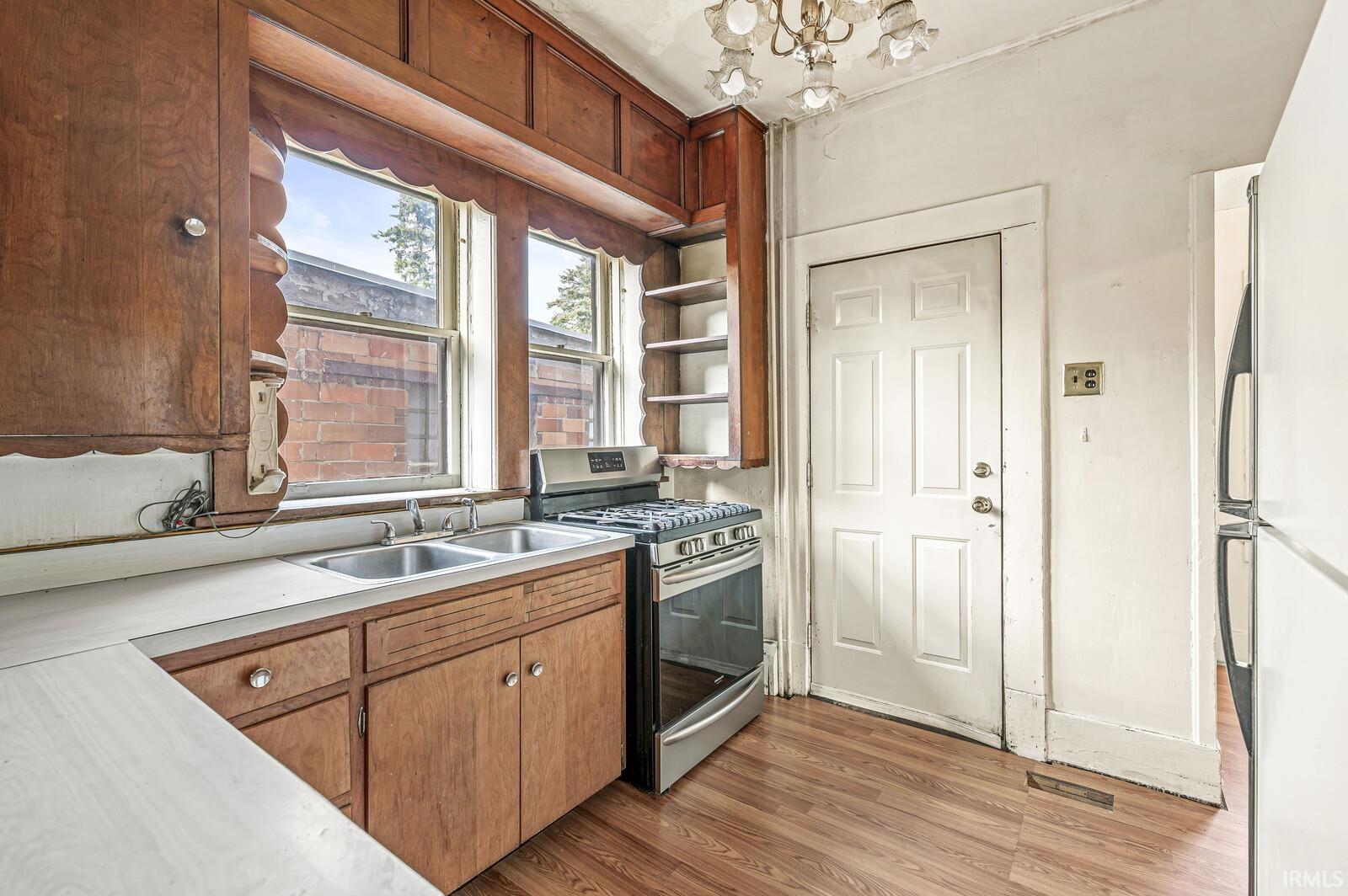 824 N Michigan Street