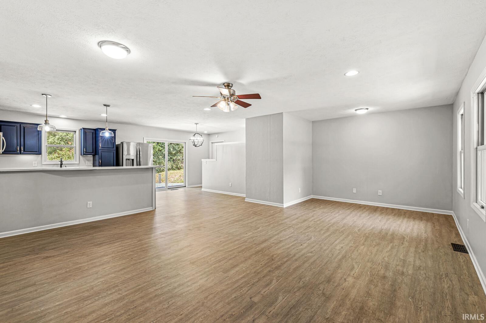 3915 Riverside Drive