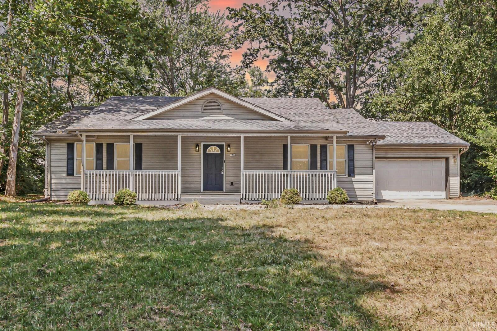 3915 Riverside Drive