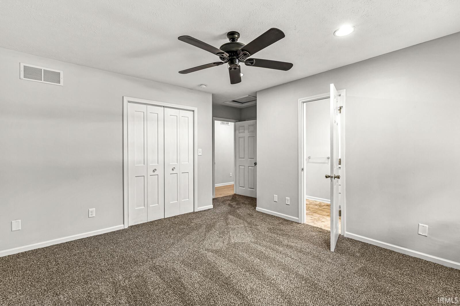 3915 Riverside Drive