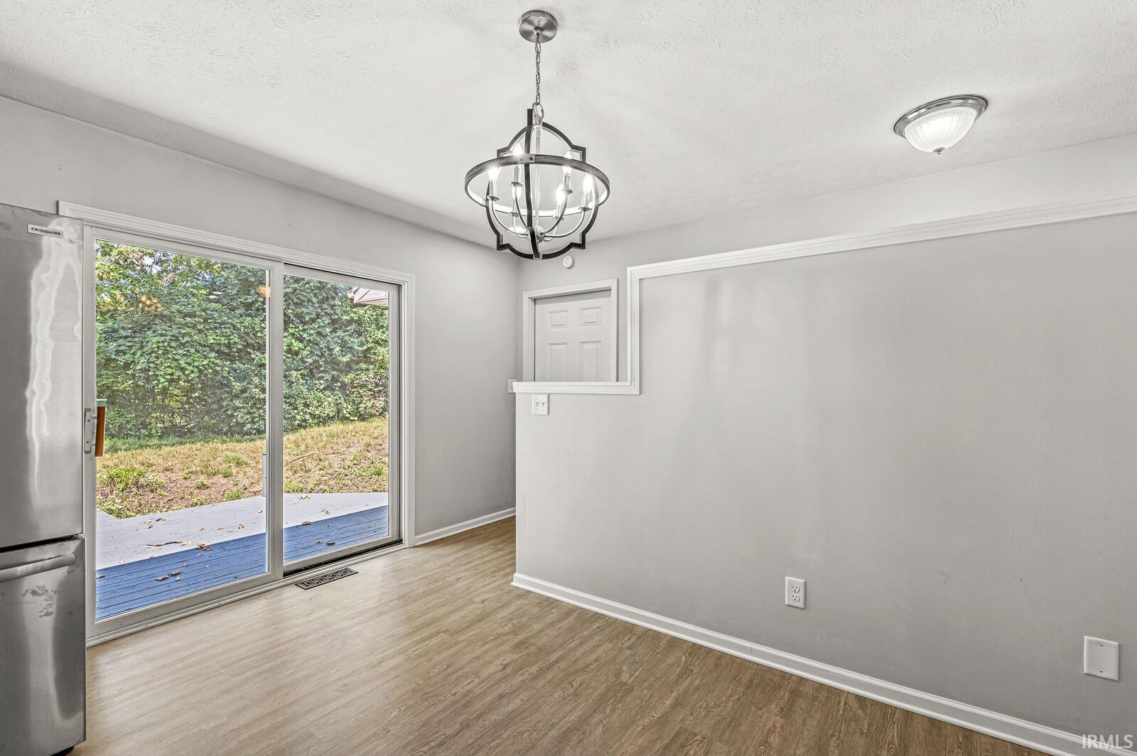 3915 Riverside Drive