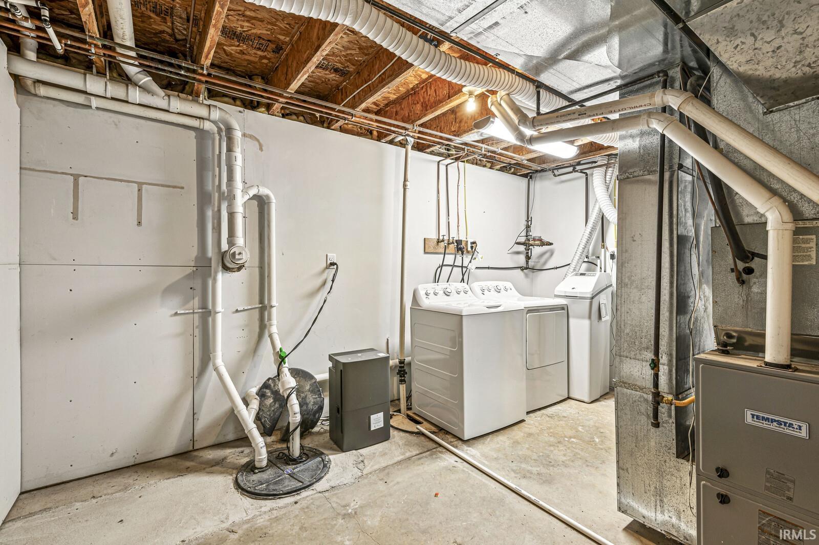 3915 Riverside Drive