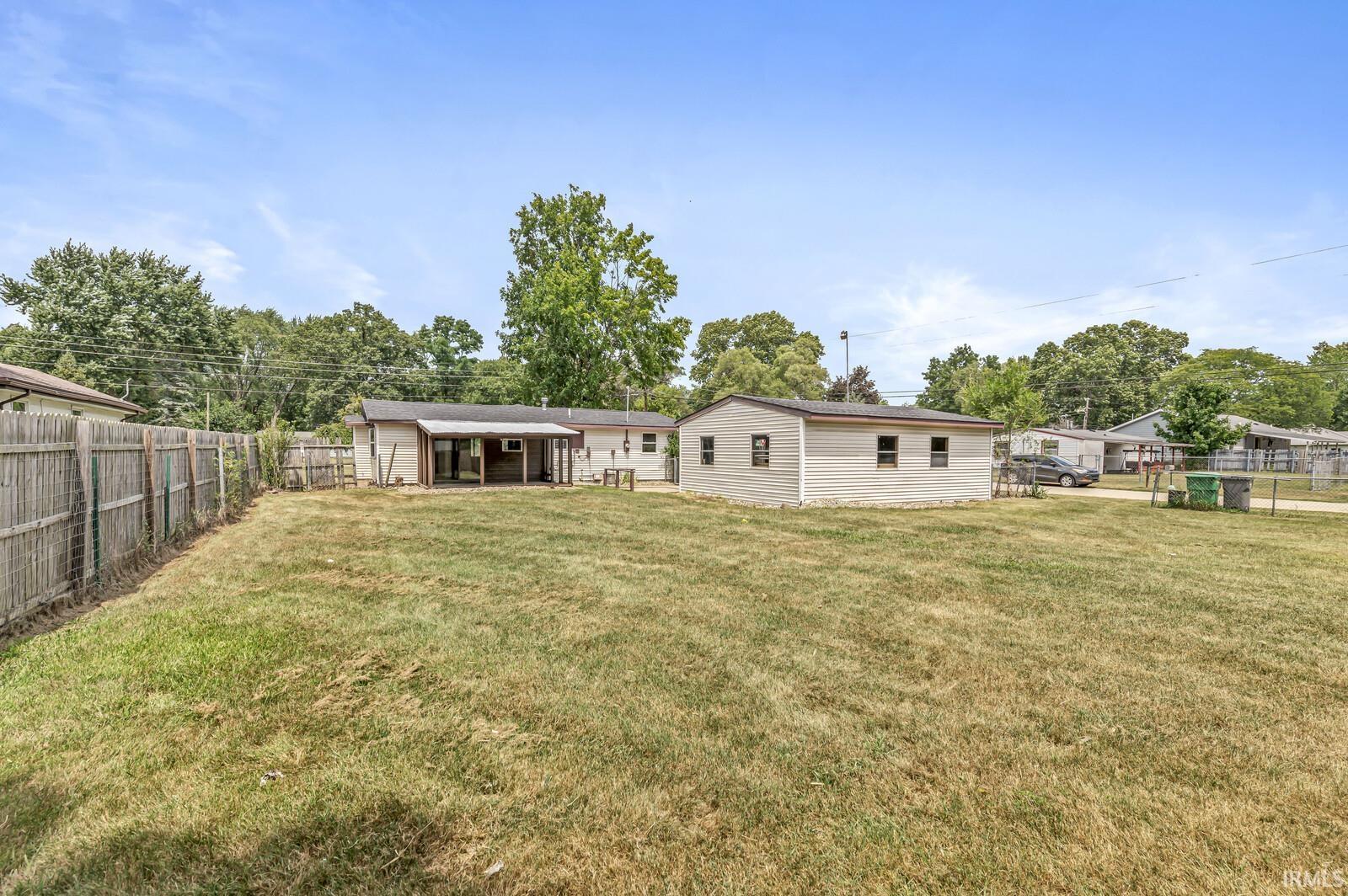 27412 Sunnyfield Drive