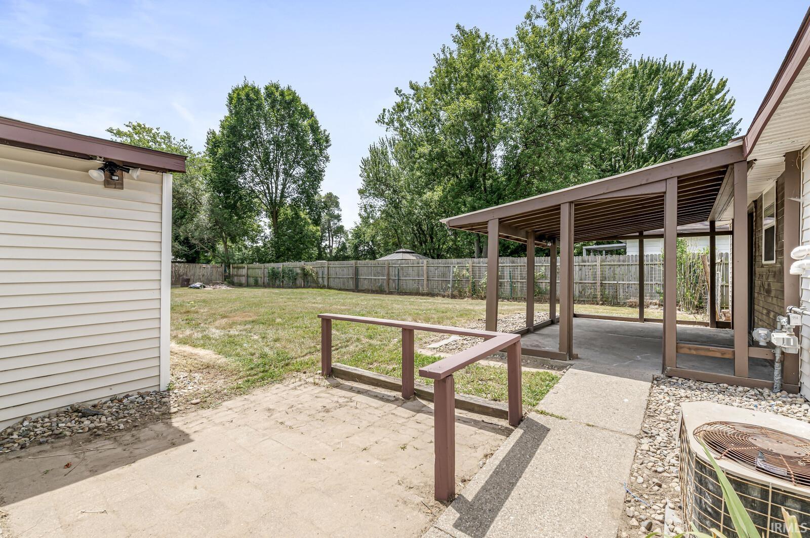 27412 Sunnyfield Drive