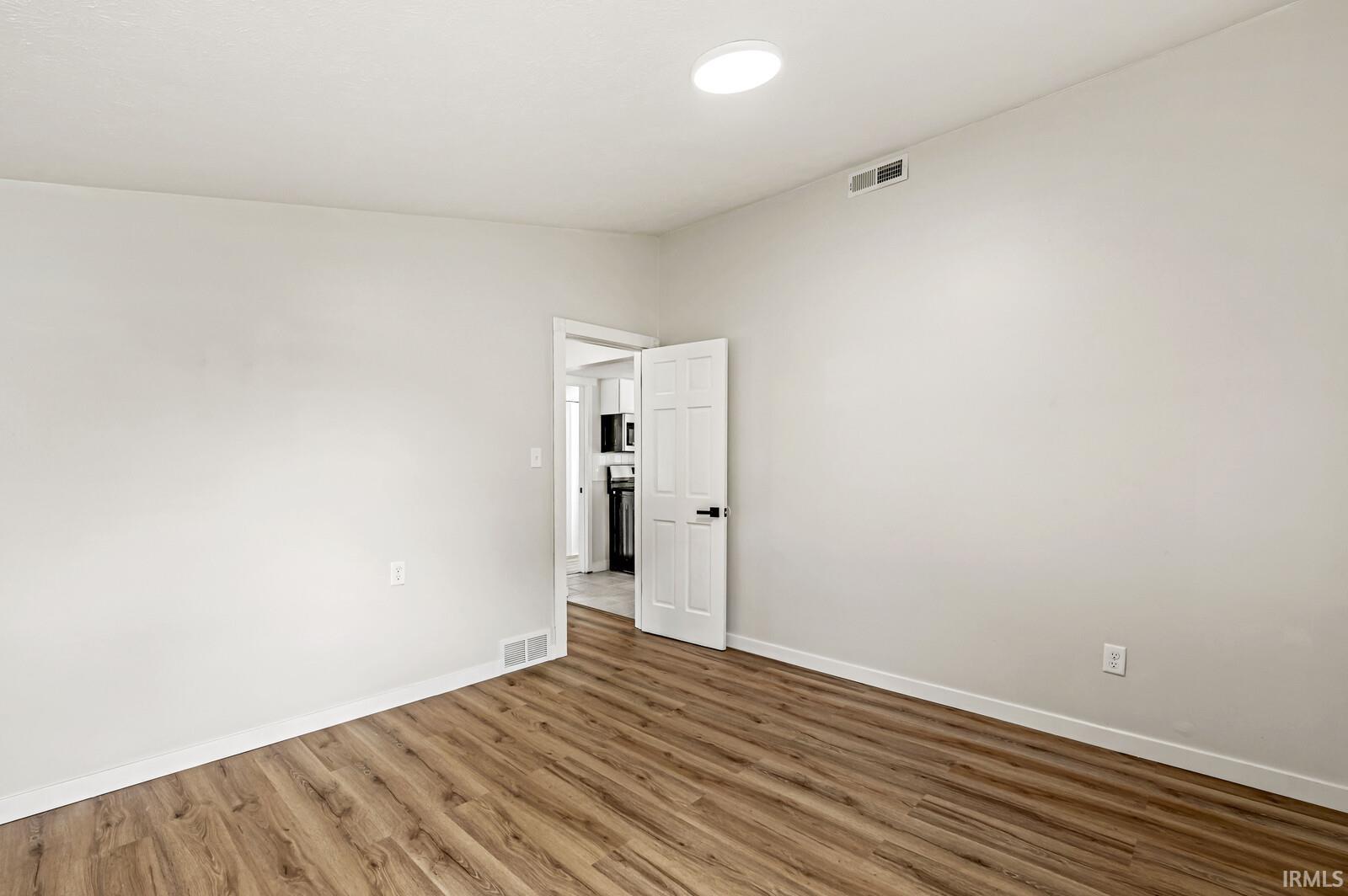 27412 Sunnyfield Drive