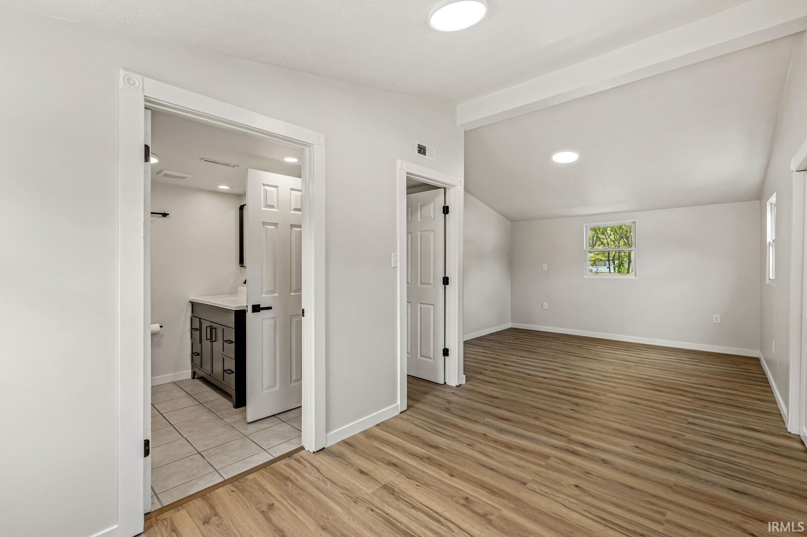 27412 Sunnyfield Drive