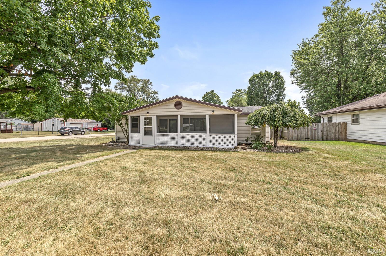 27412 Sunnyfield Drive