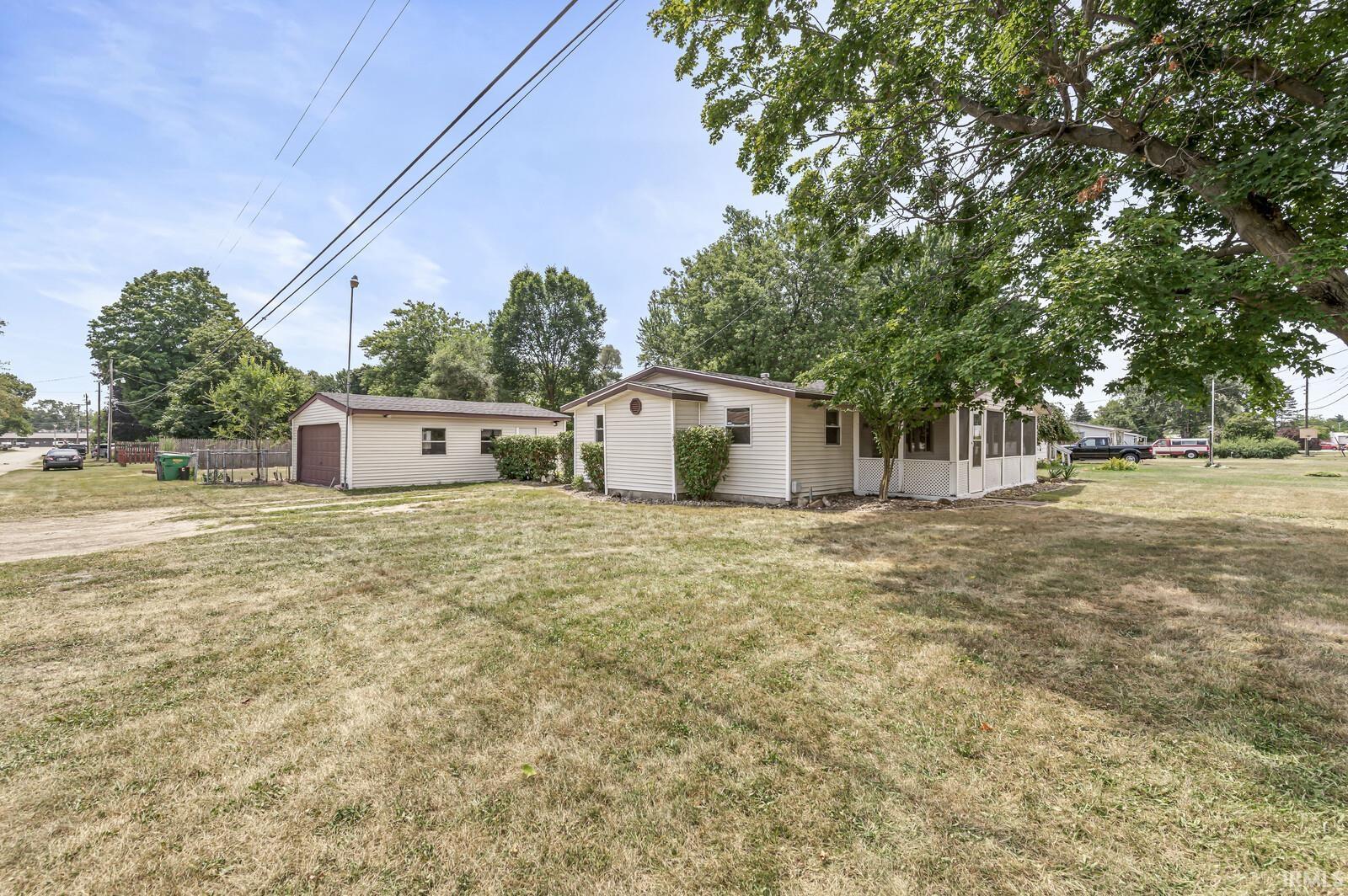 27412 Sunnyfield Drive