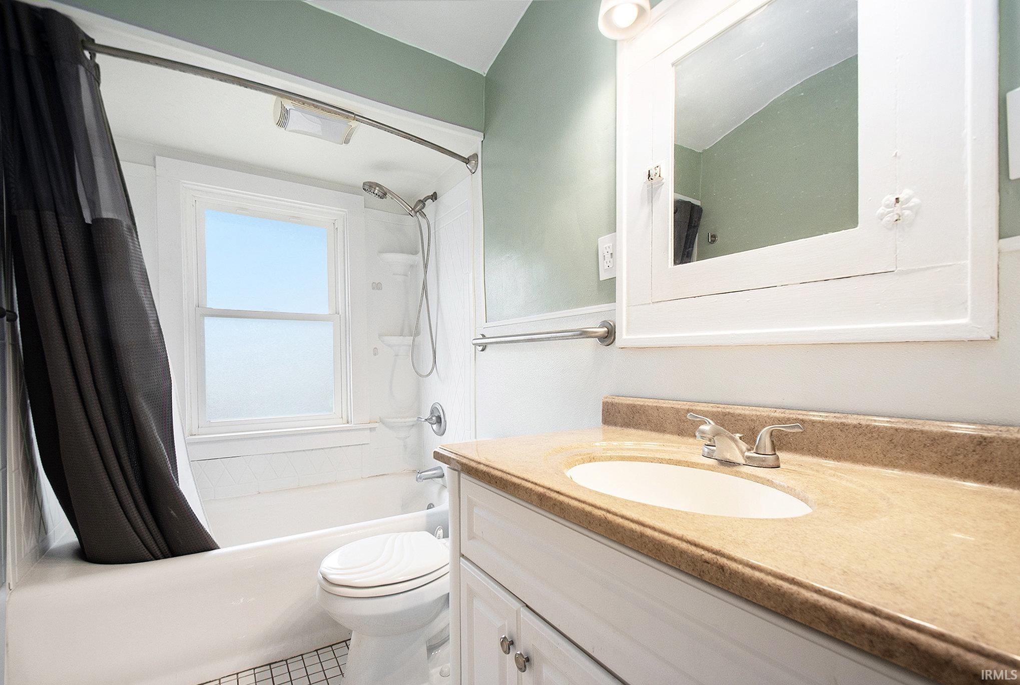 3321 Mishawaka Avenue