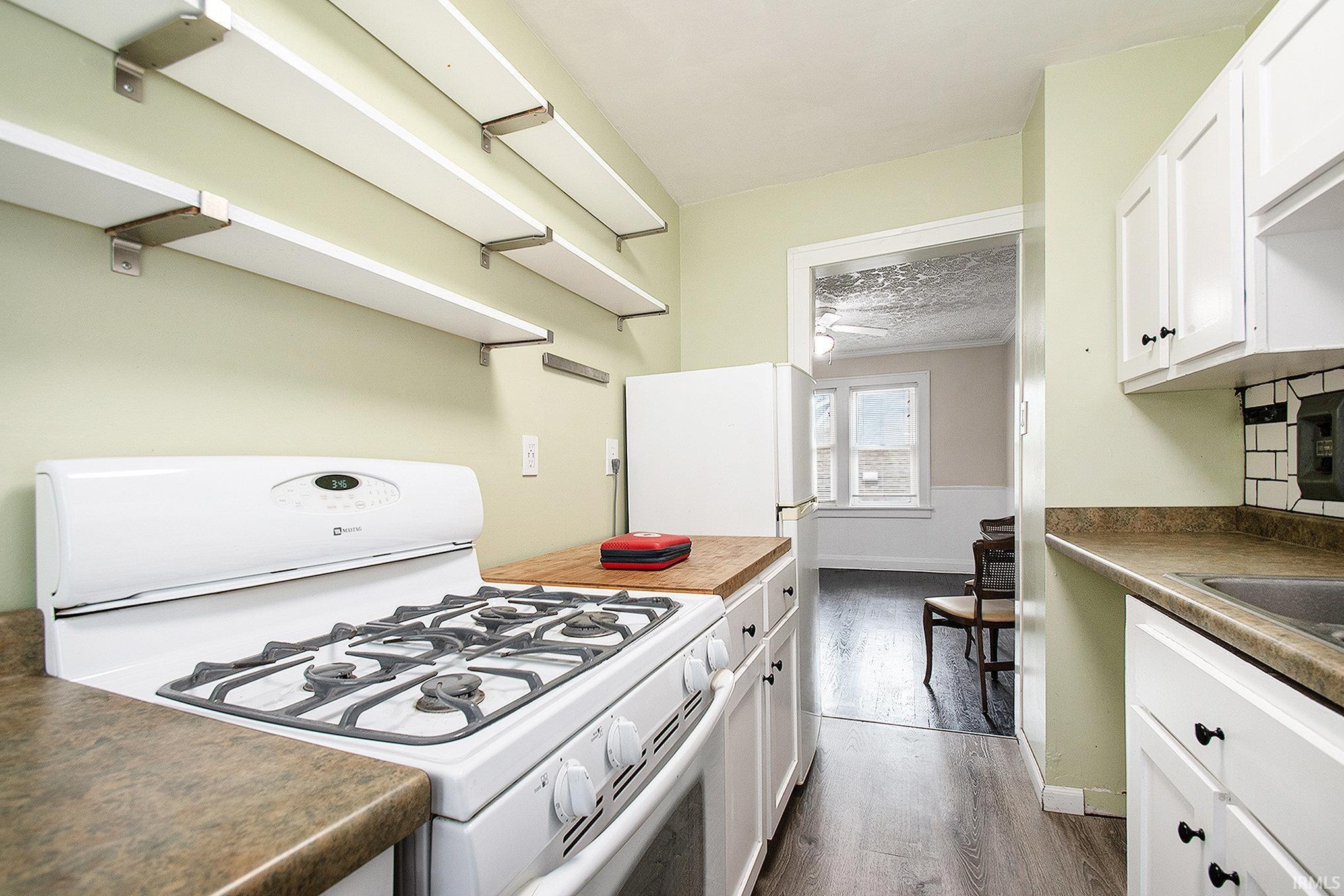 3321 Mishawaka Avenue