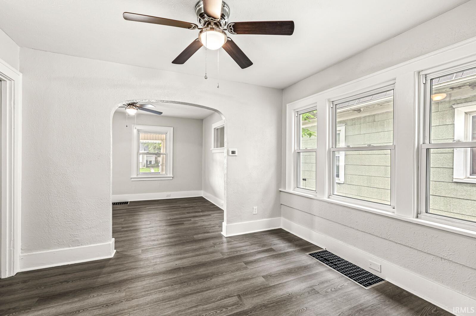 514 S Middleboro Avenue