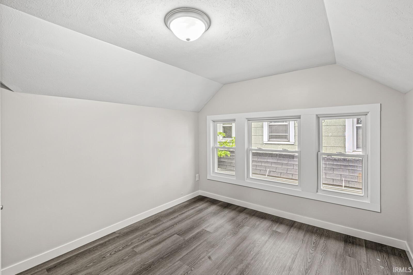 514 S Middleboro Avenue