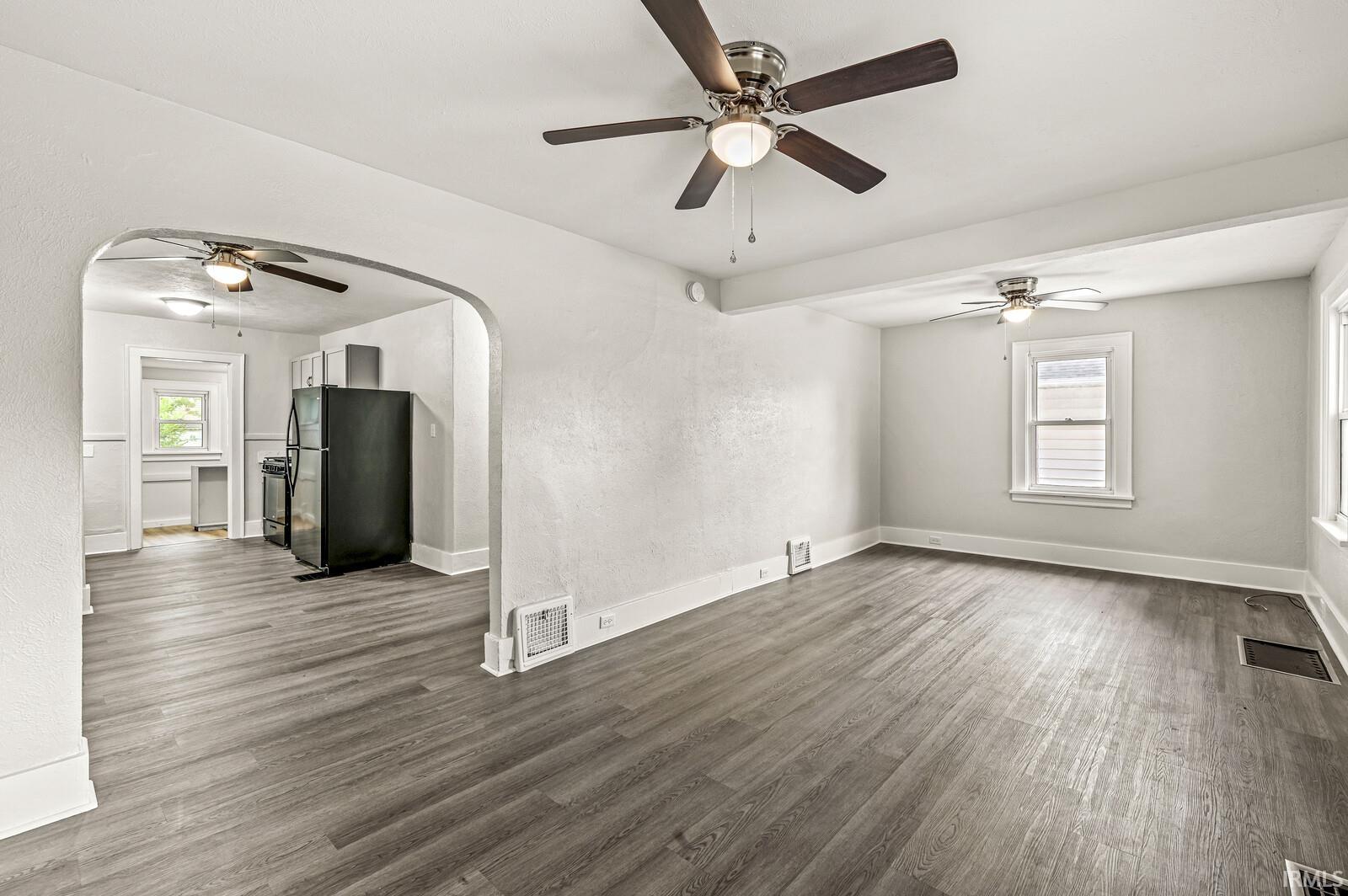 514 S Middleboro Avenue