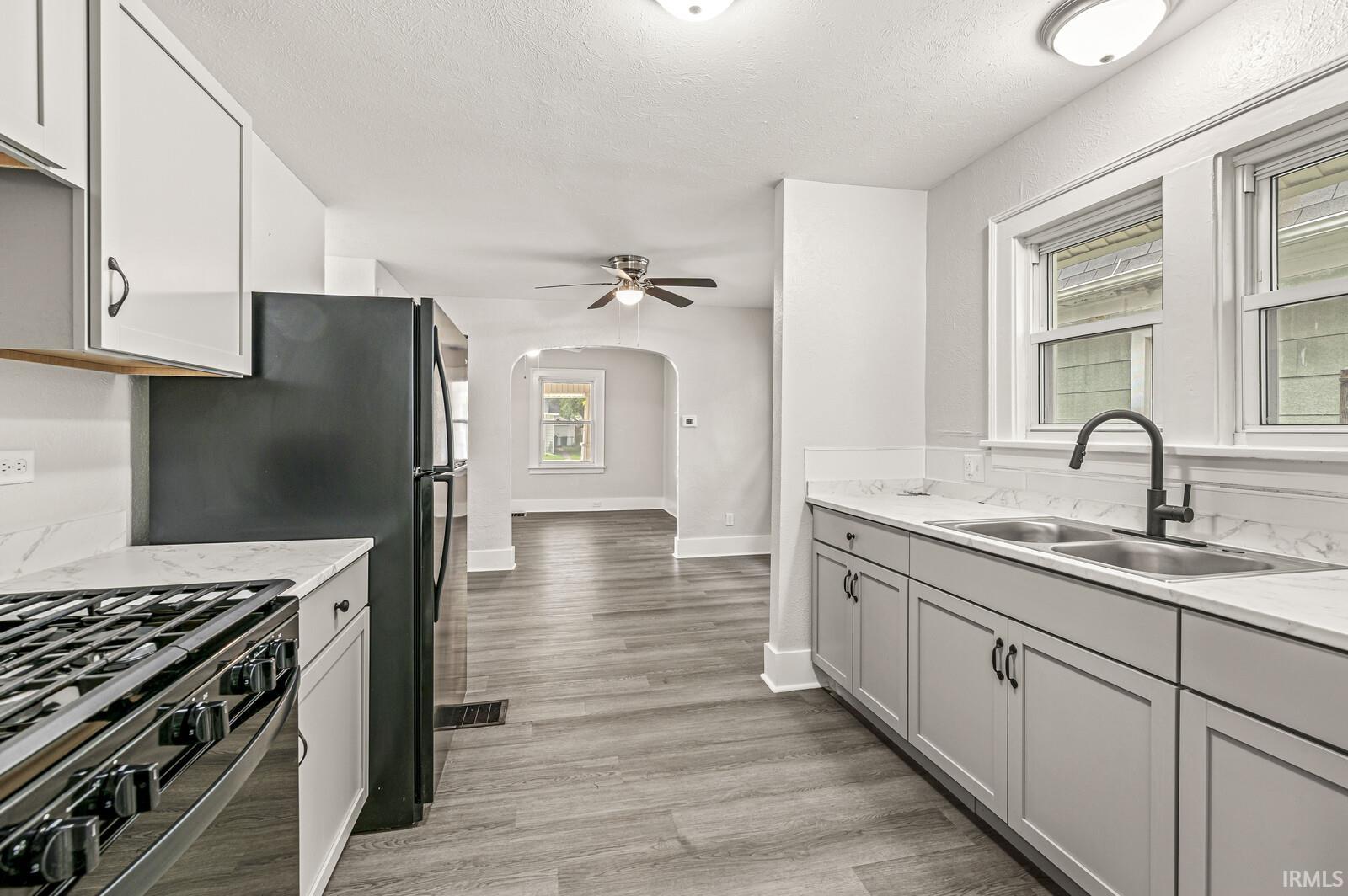 514 S Middleboro Avenue