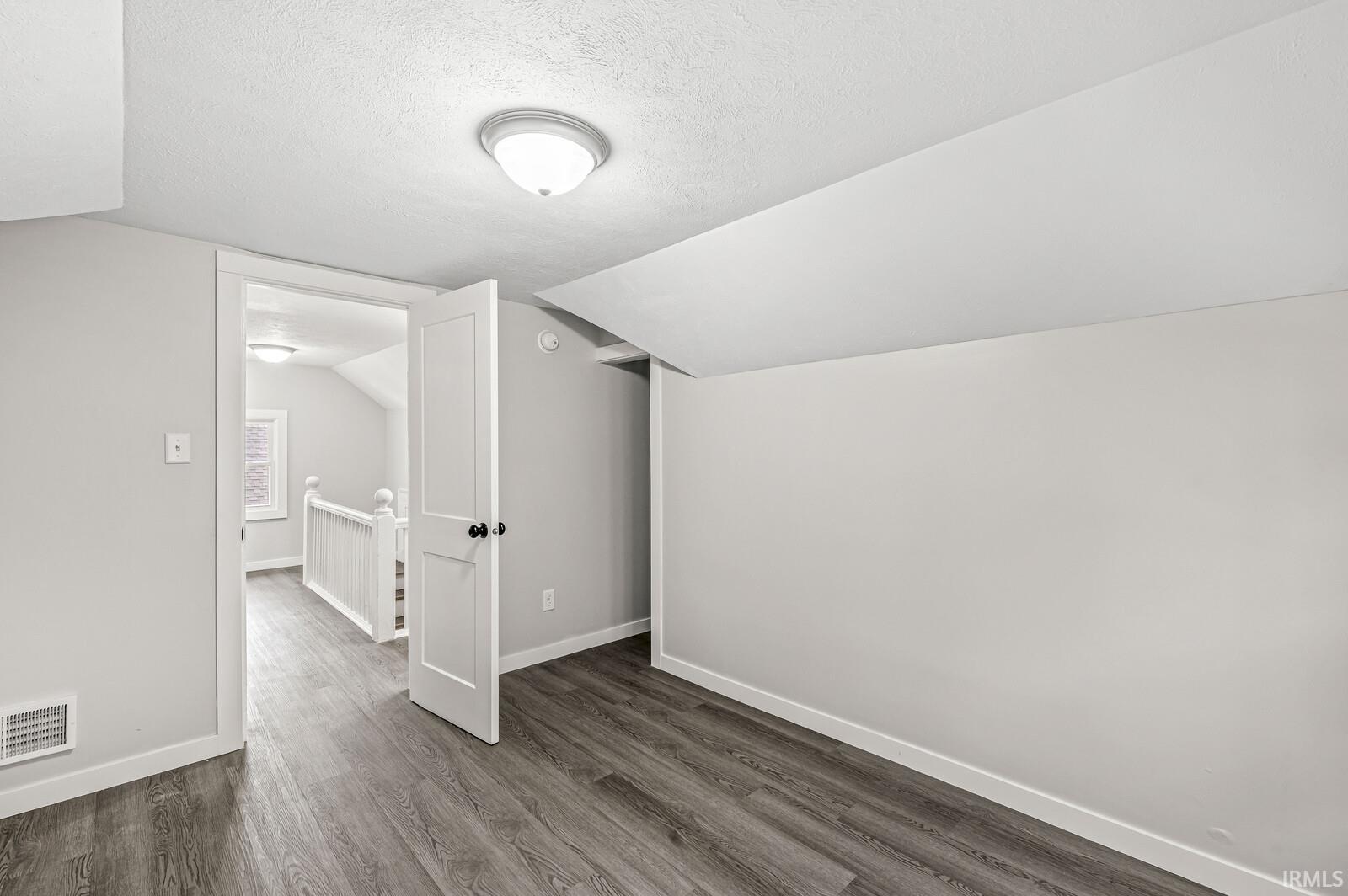 514 S Middleboro Avenue