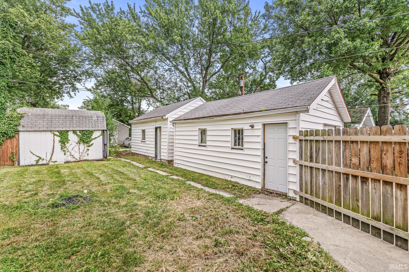 514 S Middleboro Avenue