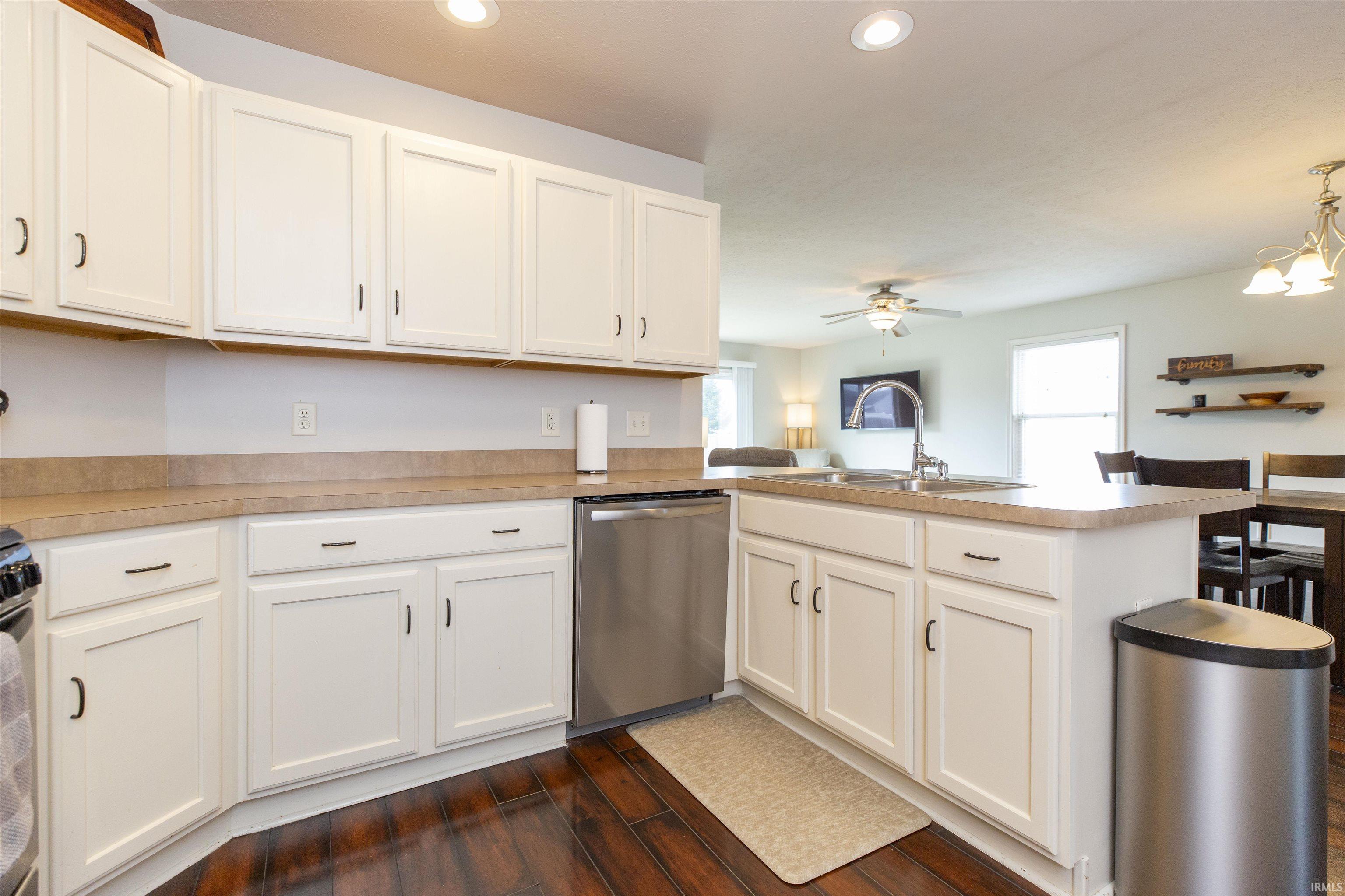 1157 E Borley Avenue