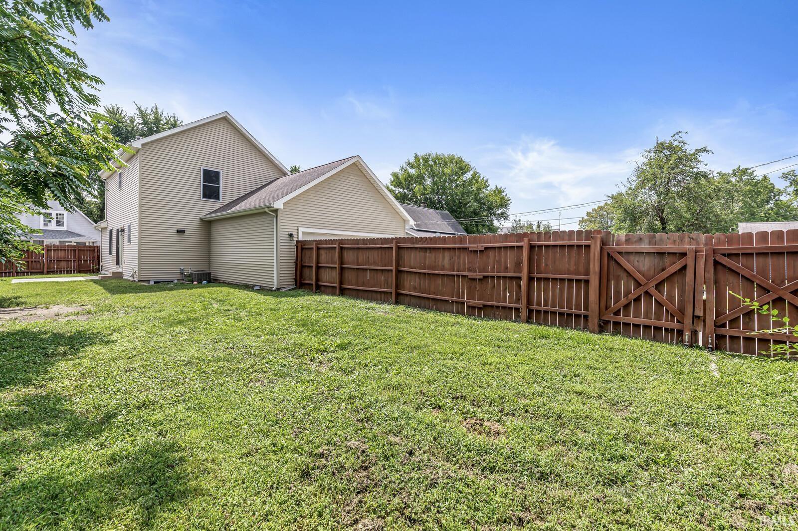 309 W Oakridge Avenue