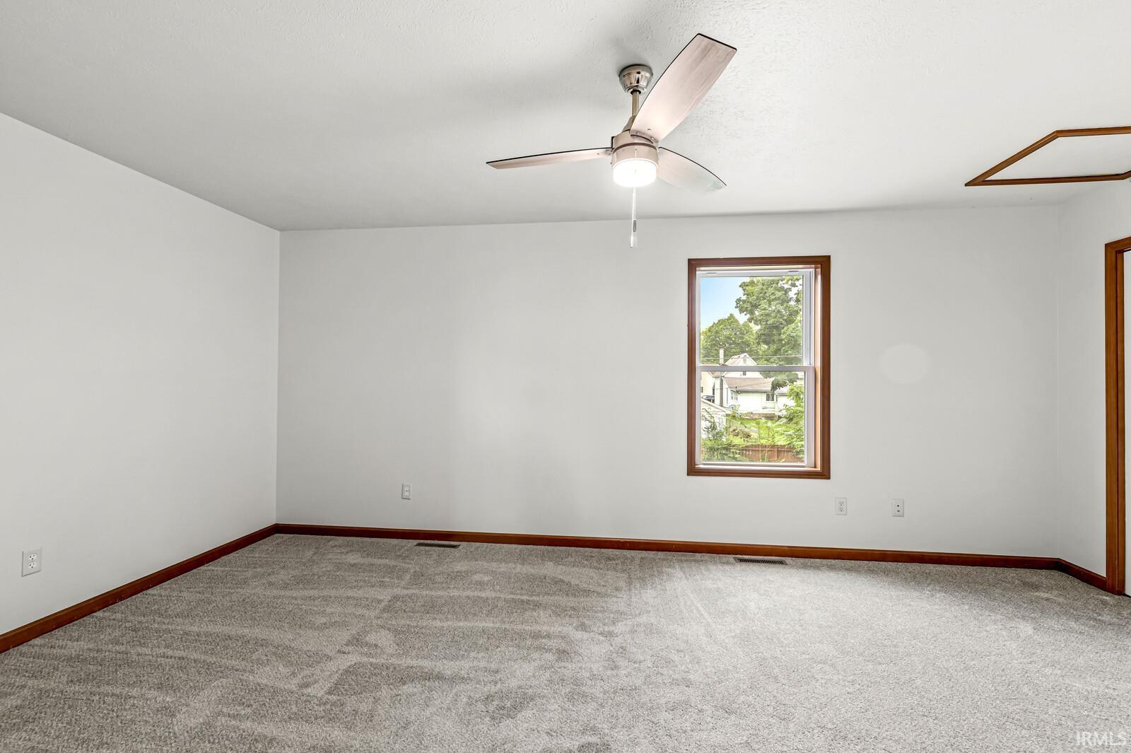 309 W Oakridge Avenue