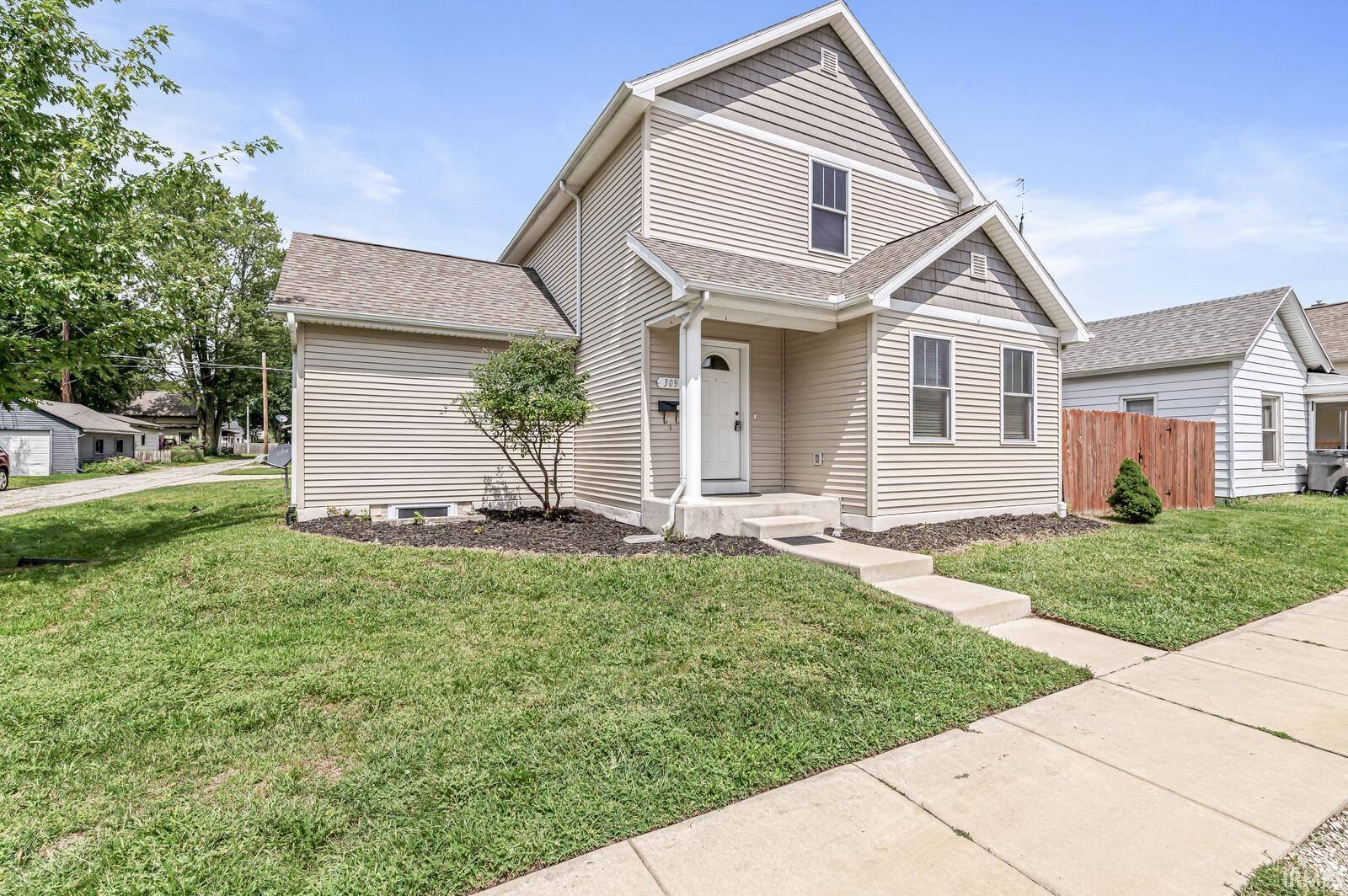 309 W Oakridge Avenue