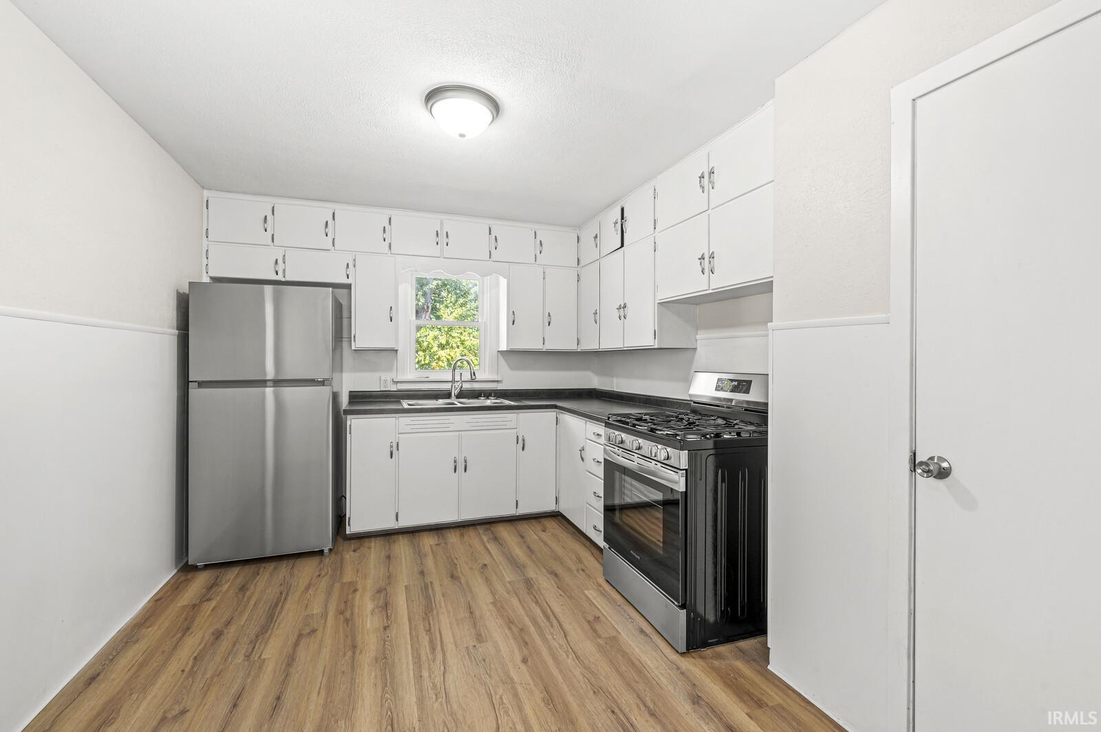 25183 Glenmore Street