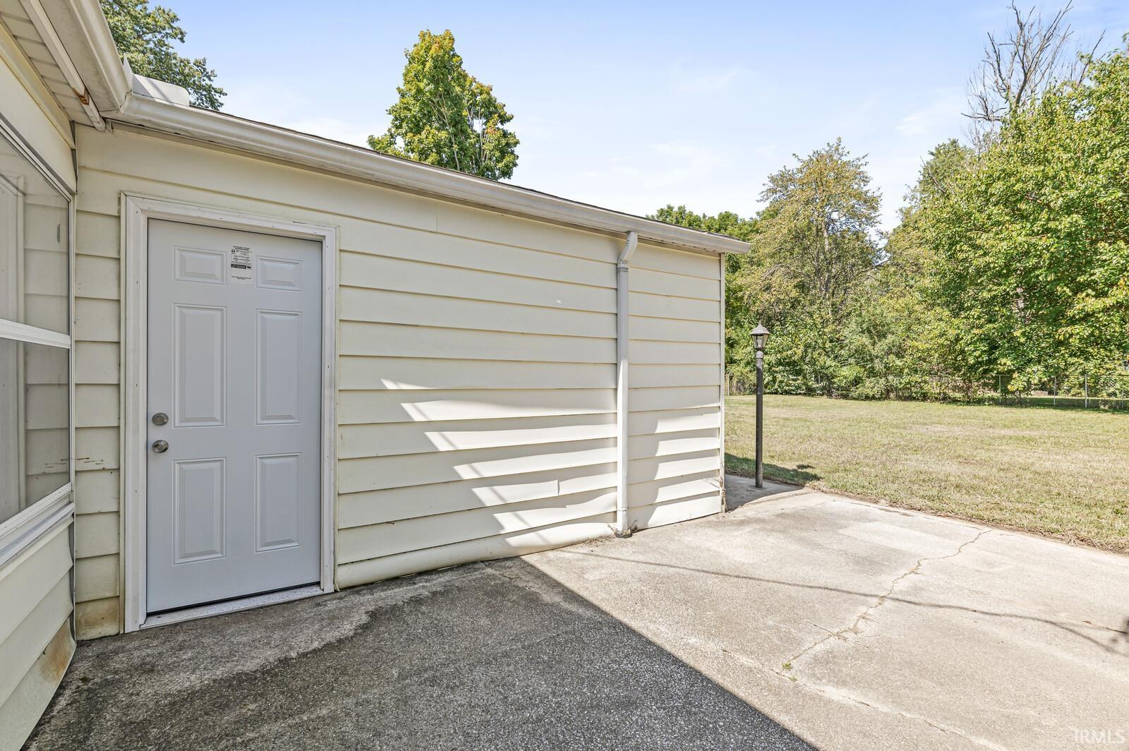 25183 Glenmore Street