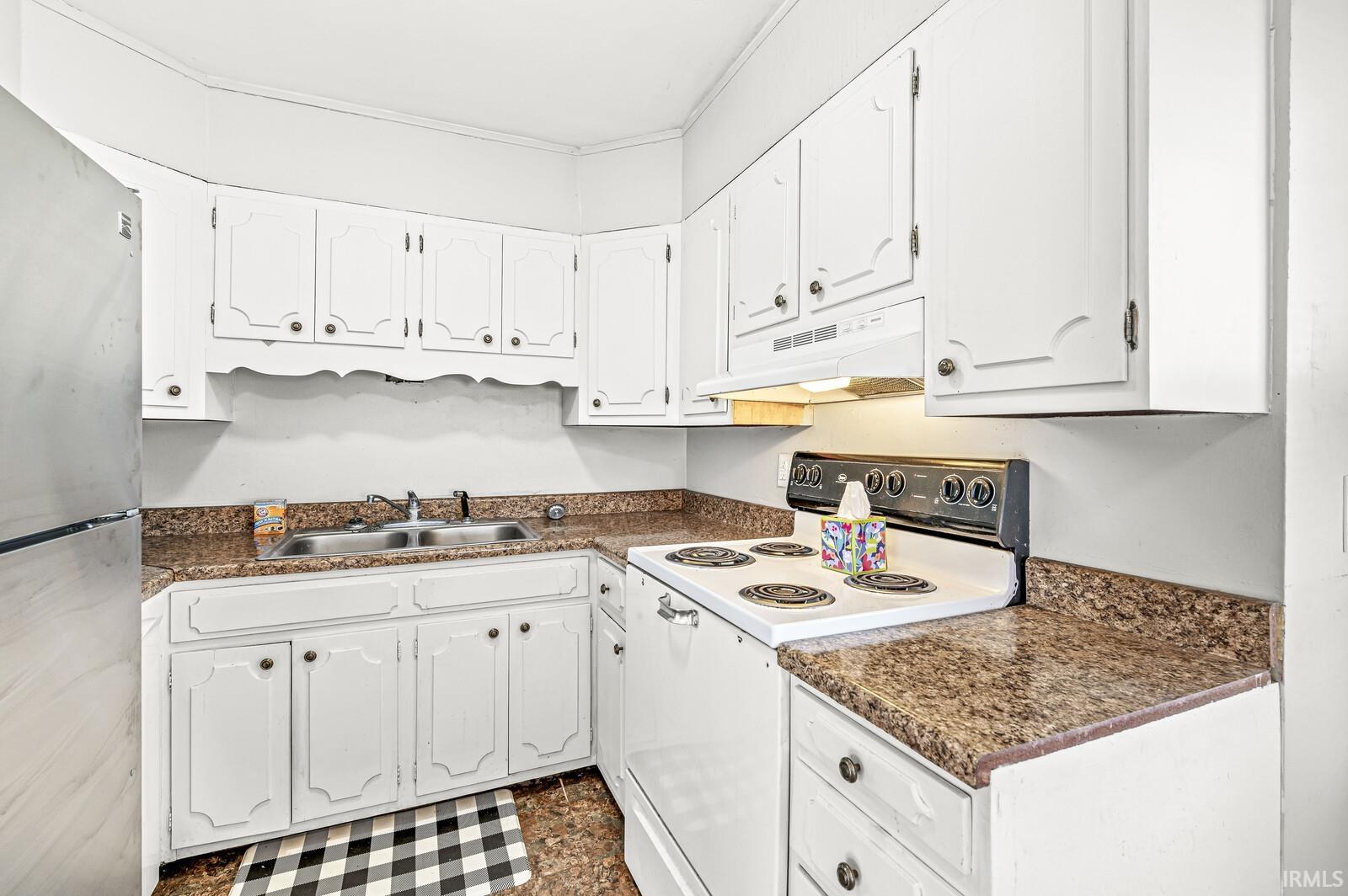 5033 W Sample Street