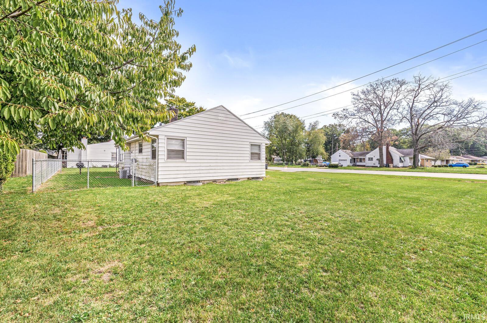 5033 W Sample Street