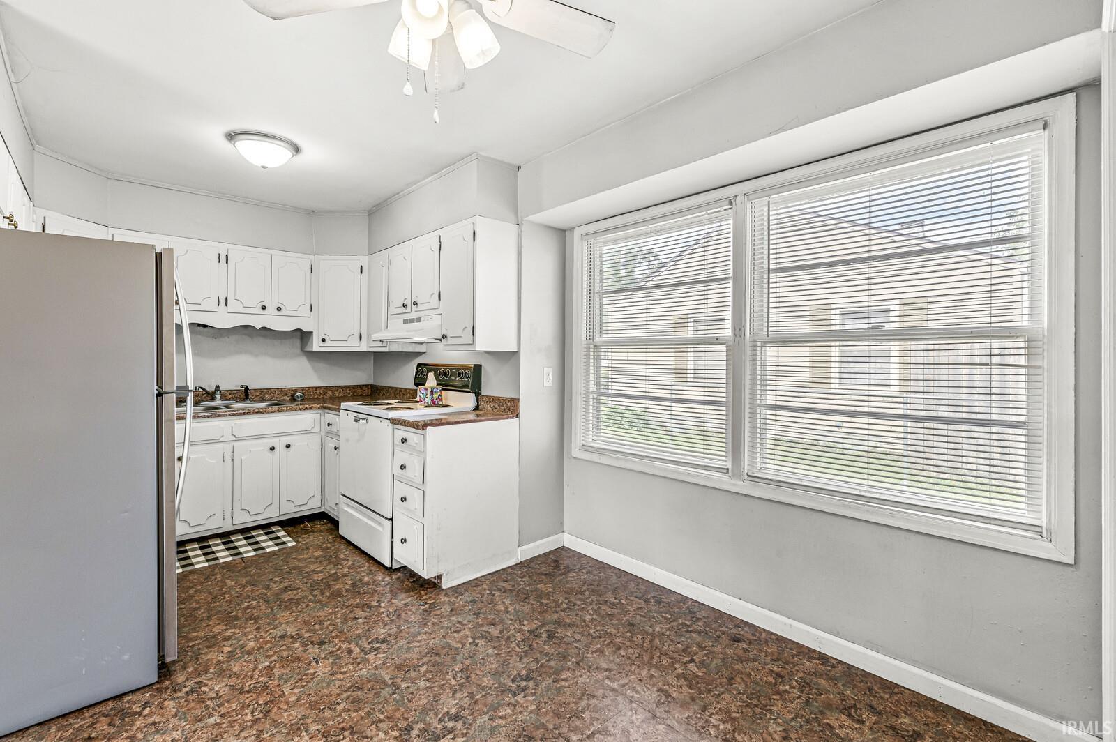 5033 W Sample Street