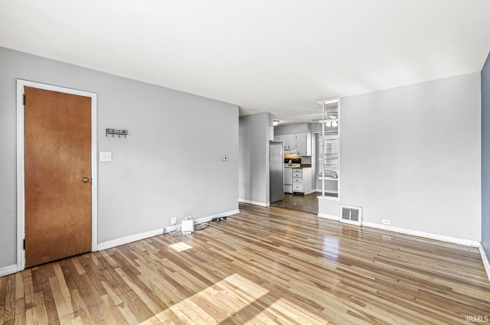 5033 W Sample Street