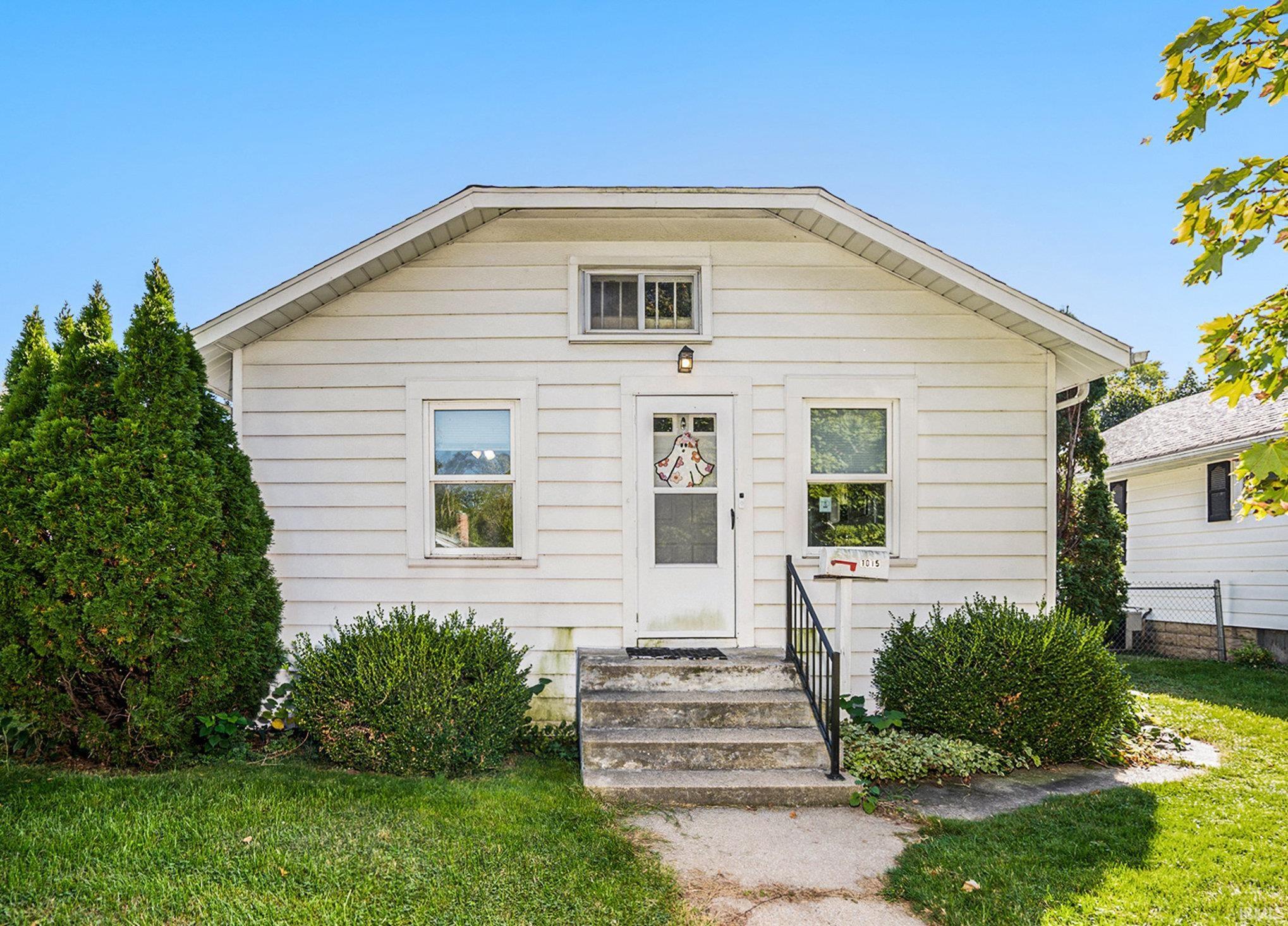 1015 E Broadway Street