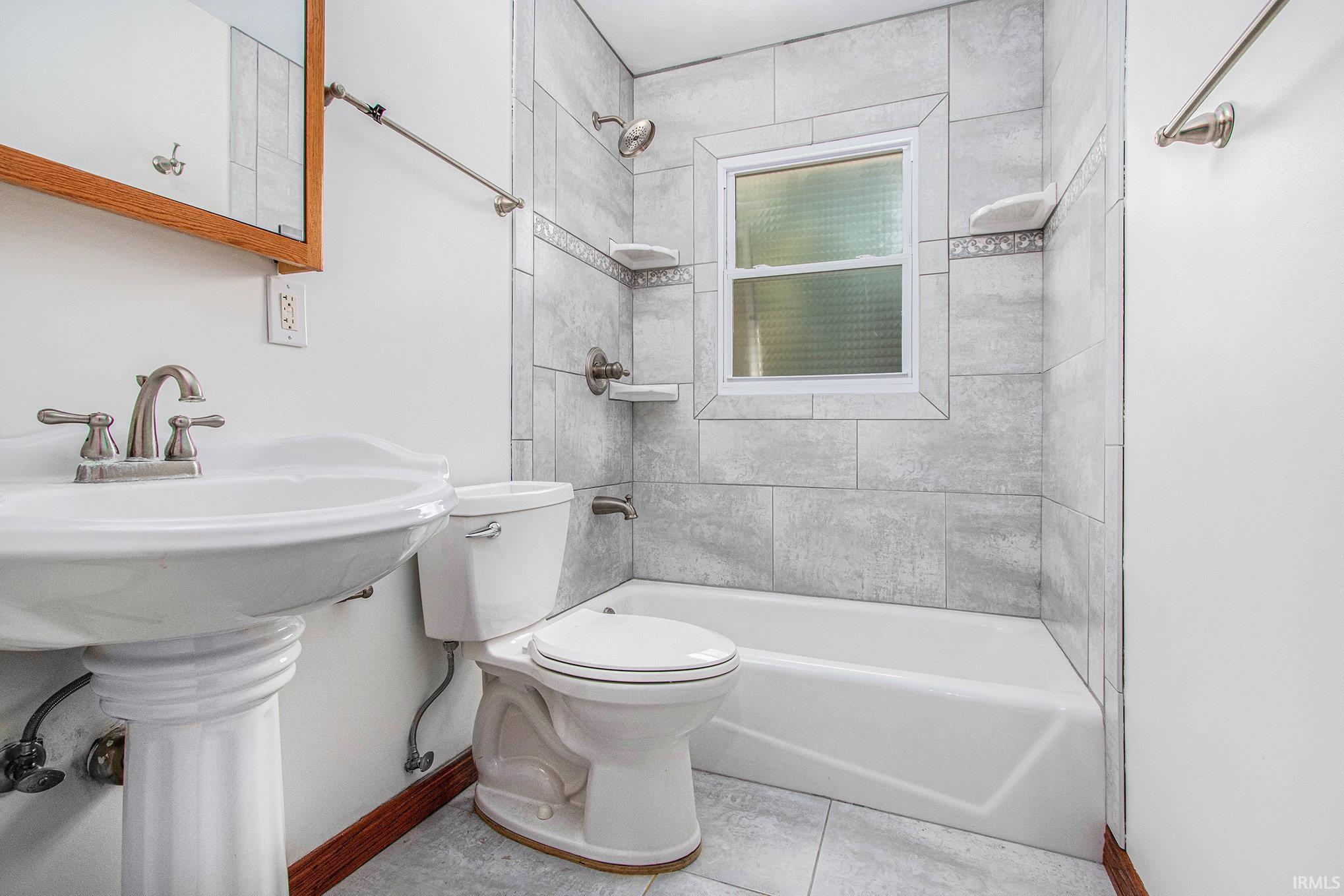 2032 Southern View Drive