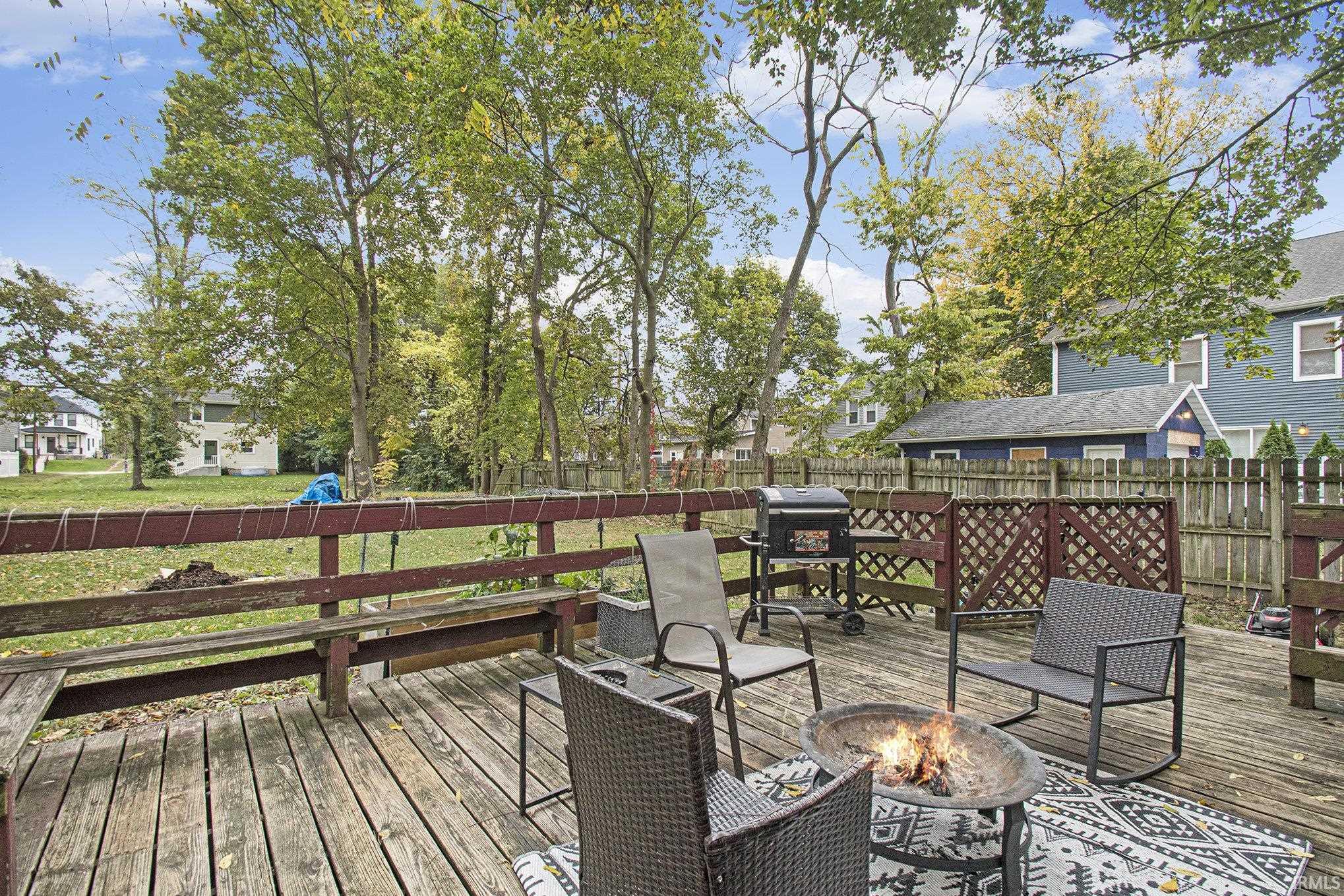 912 N Lawrence Street