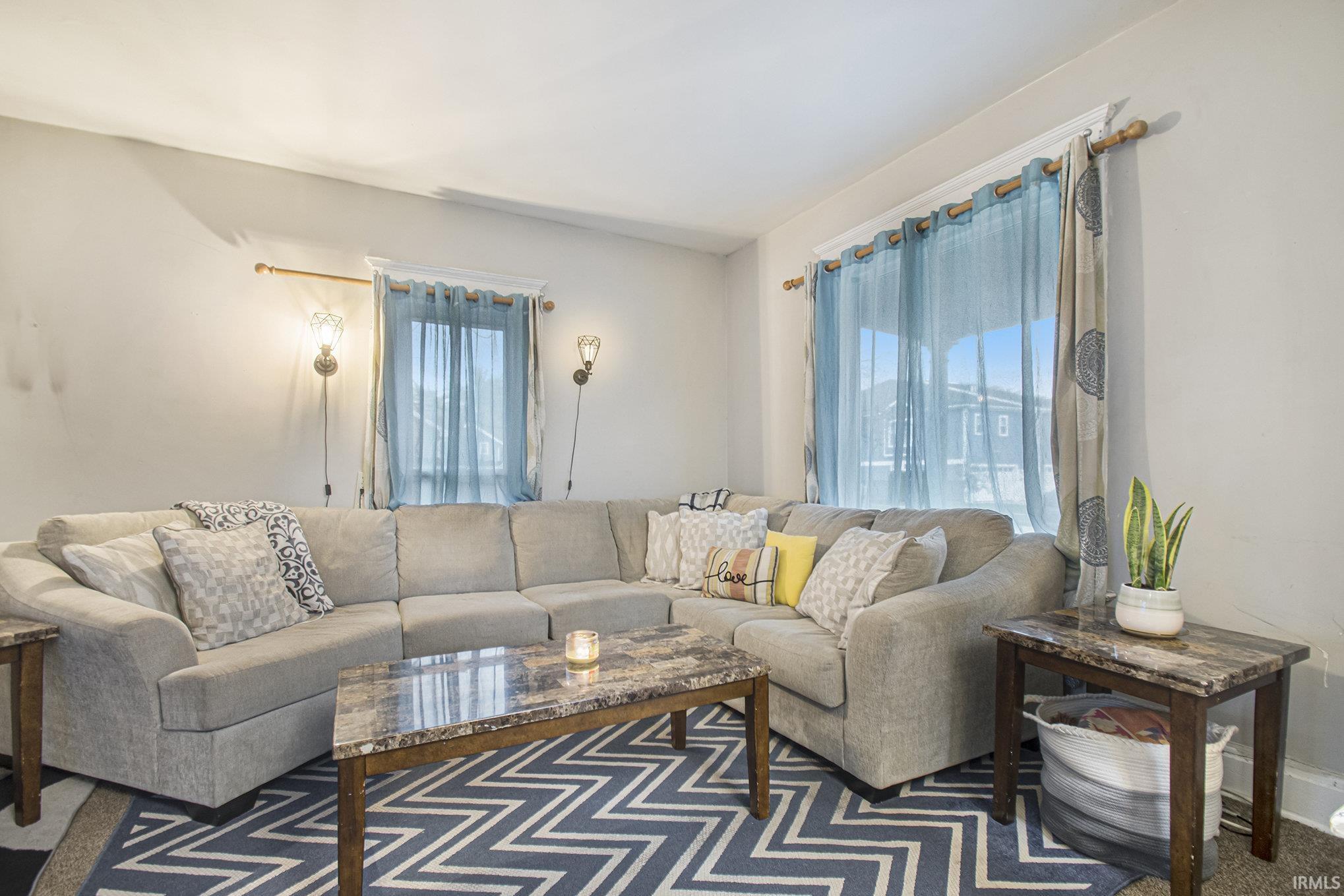 912 N Lawrence Street