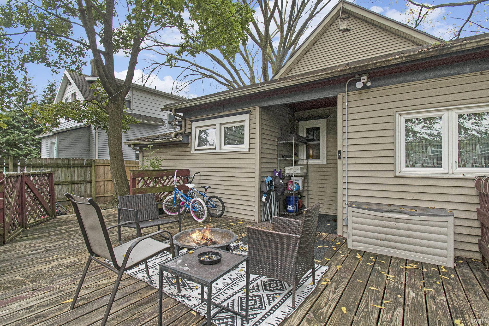 912 N Lawrence Street