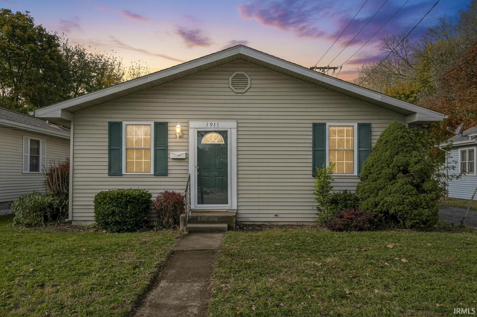 1911 S Ironwood Drive