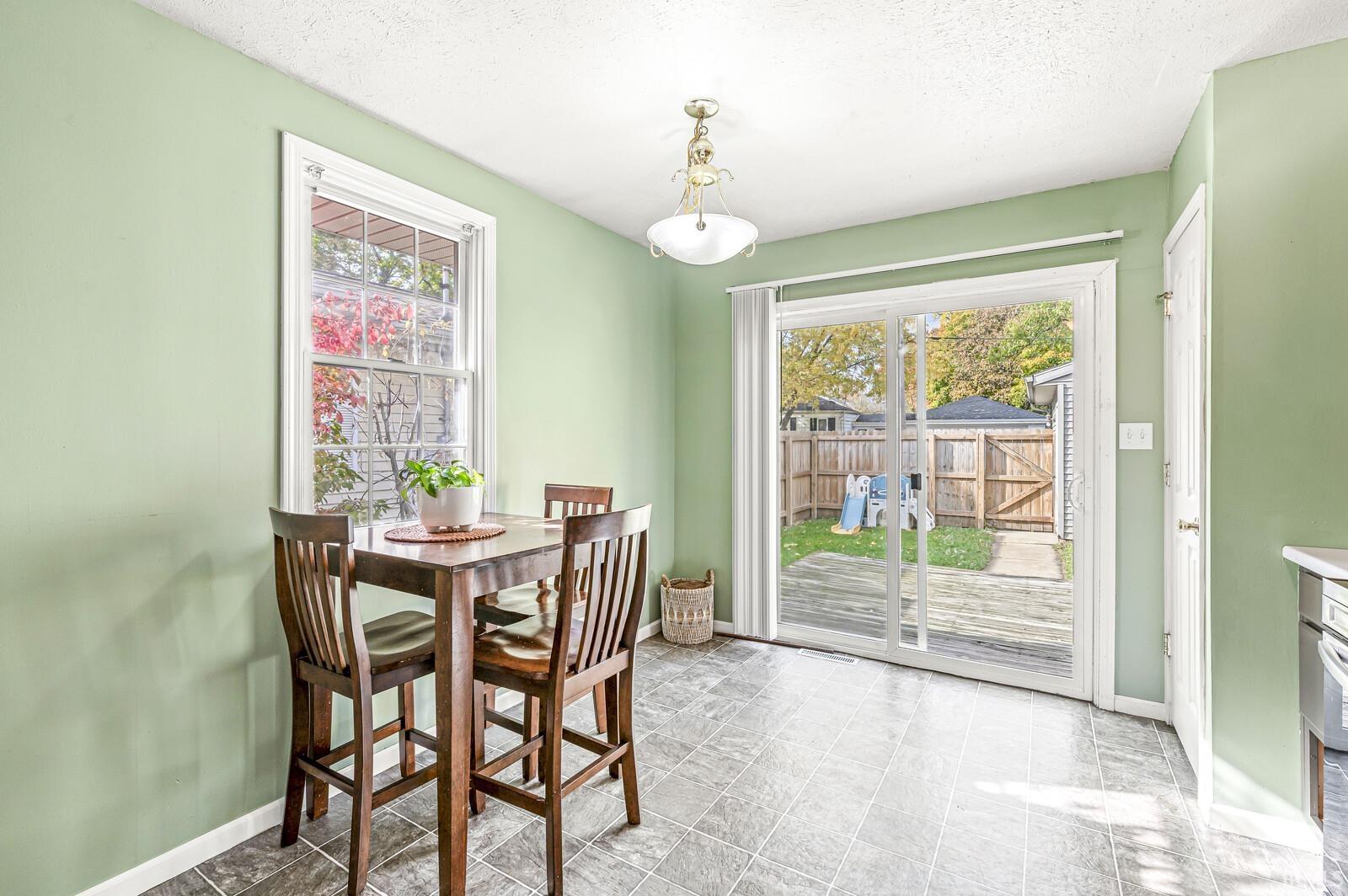 1911 S Ironwood Drive